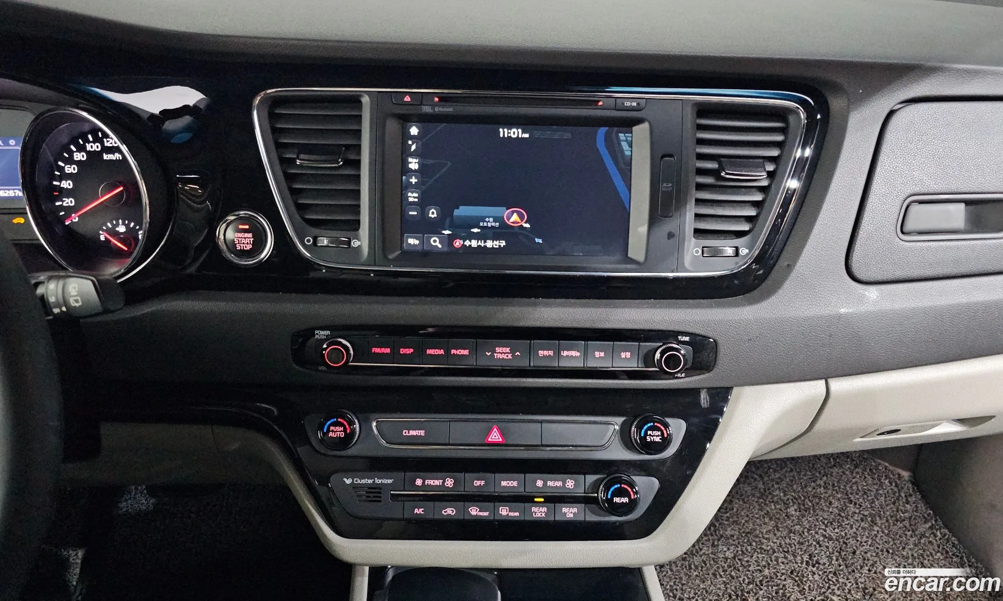 Kia Carnival 2017 — 18