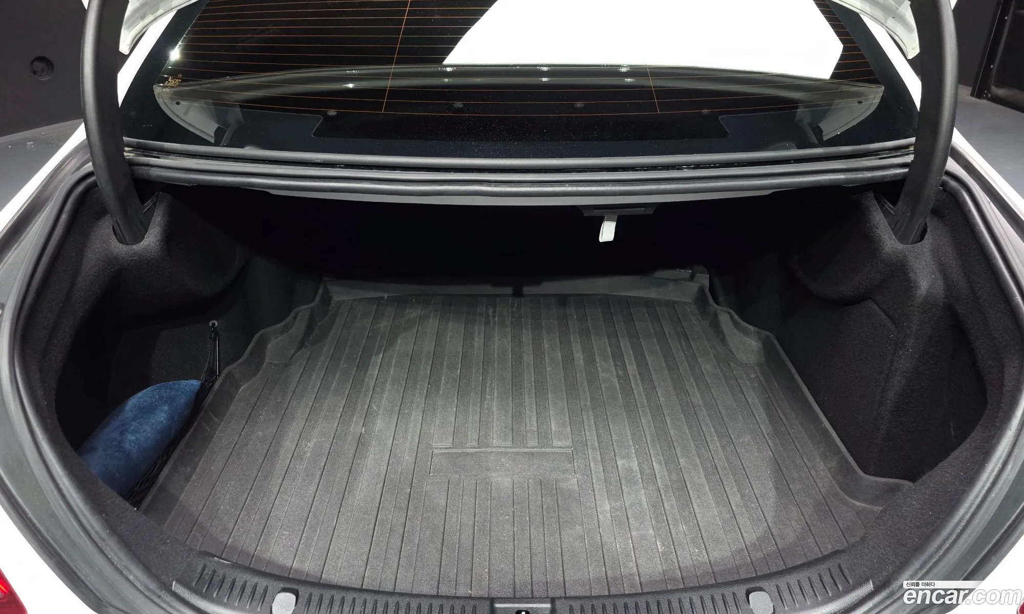 Mercedes-Benz E-Class W213 2017 WDDZF0FB3HA195702 — 4