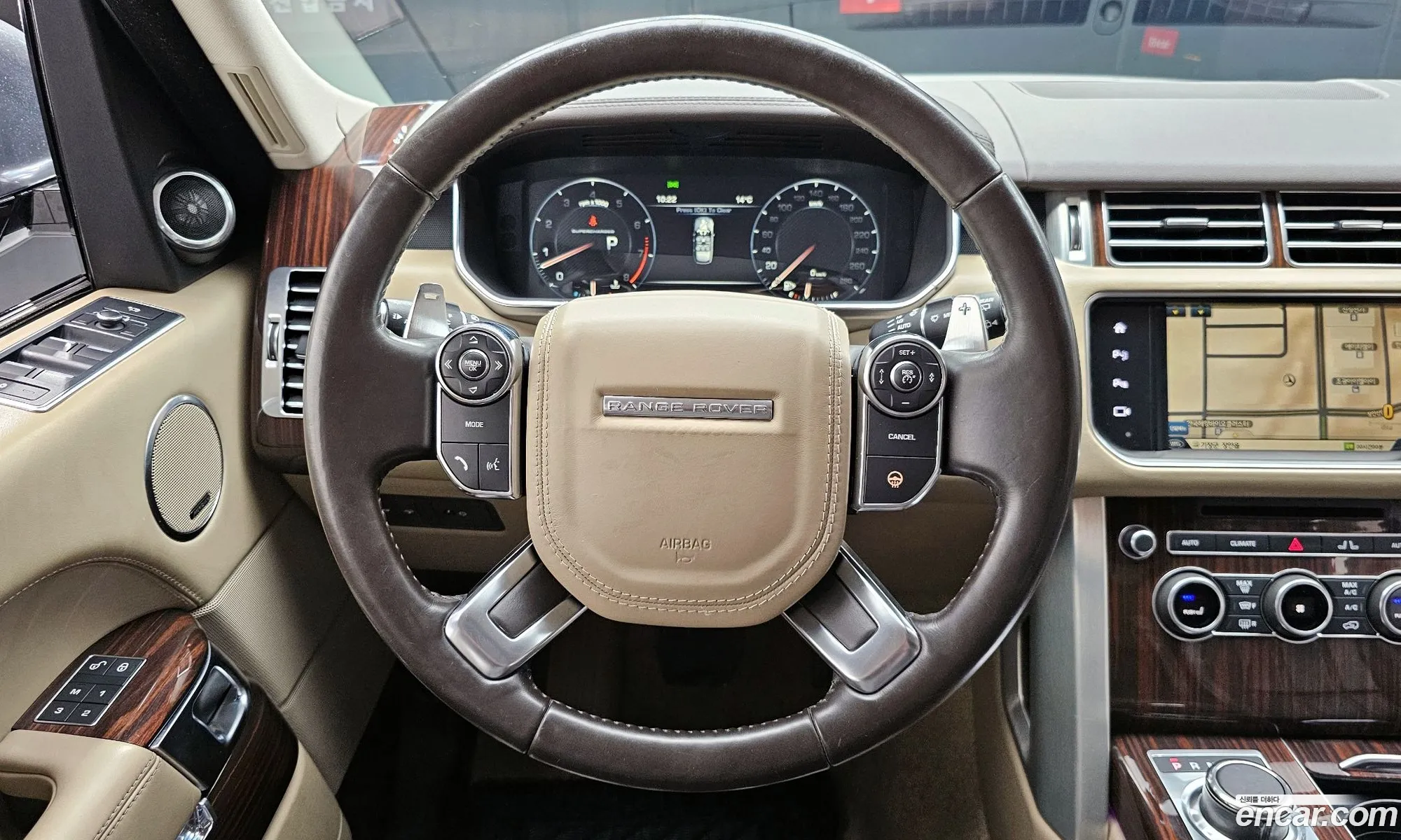 Land Rover Range Rover 2016 SALGA2EF8GA261104 — 6