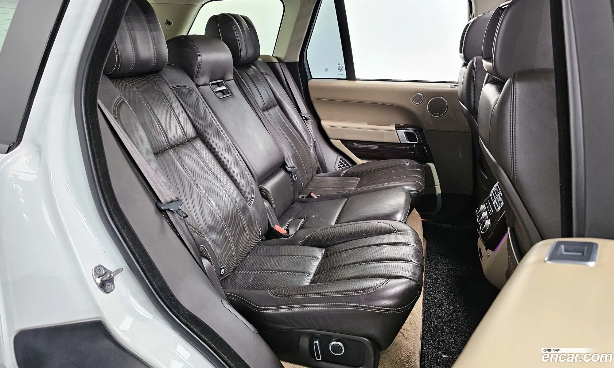 Land Rover Range Rover 2016 SALGA2EF8GA261104 — 10
