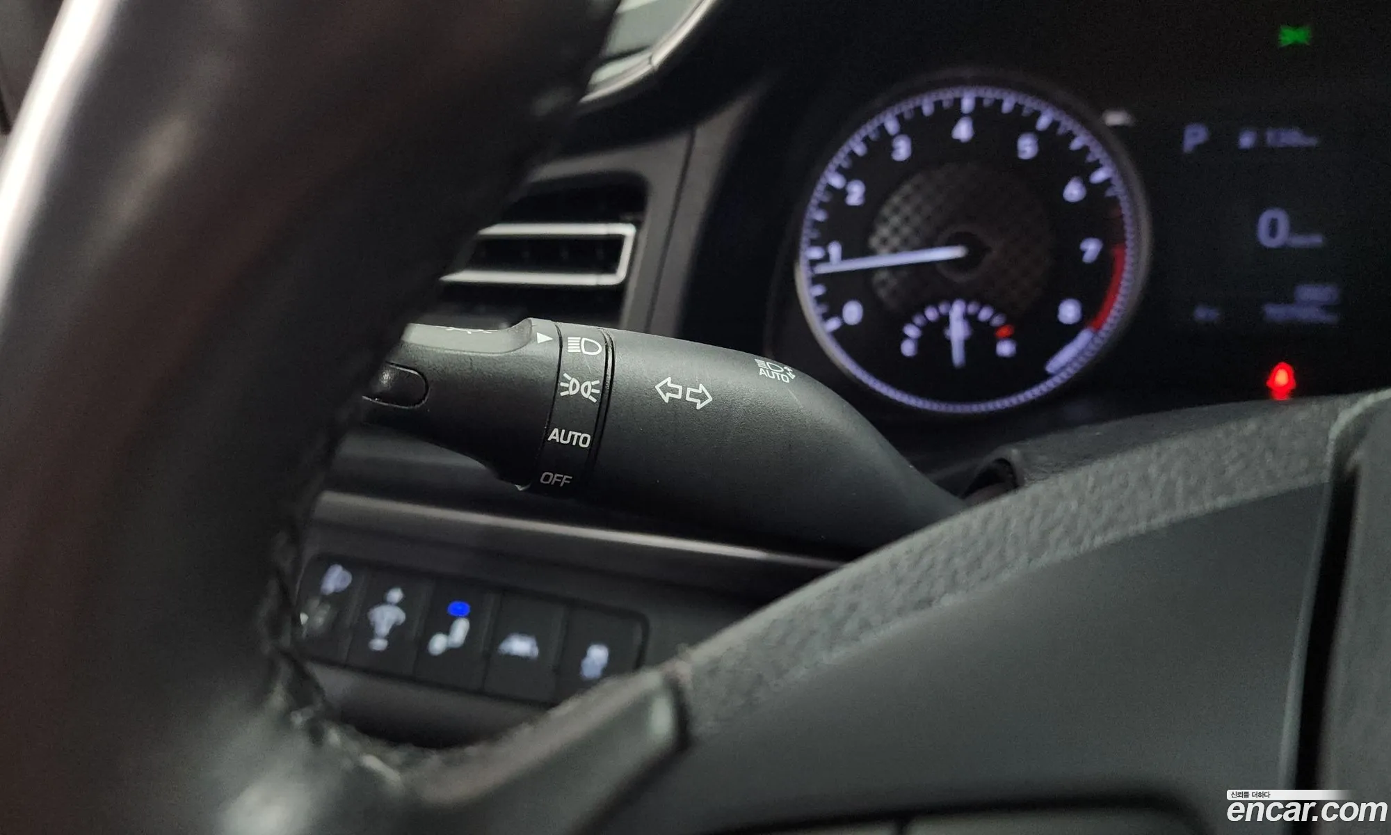 Hyundai Elantra AD 2020 — 9