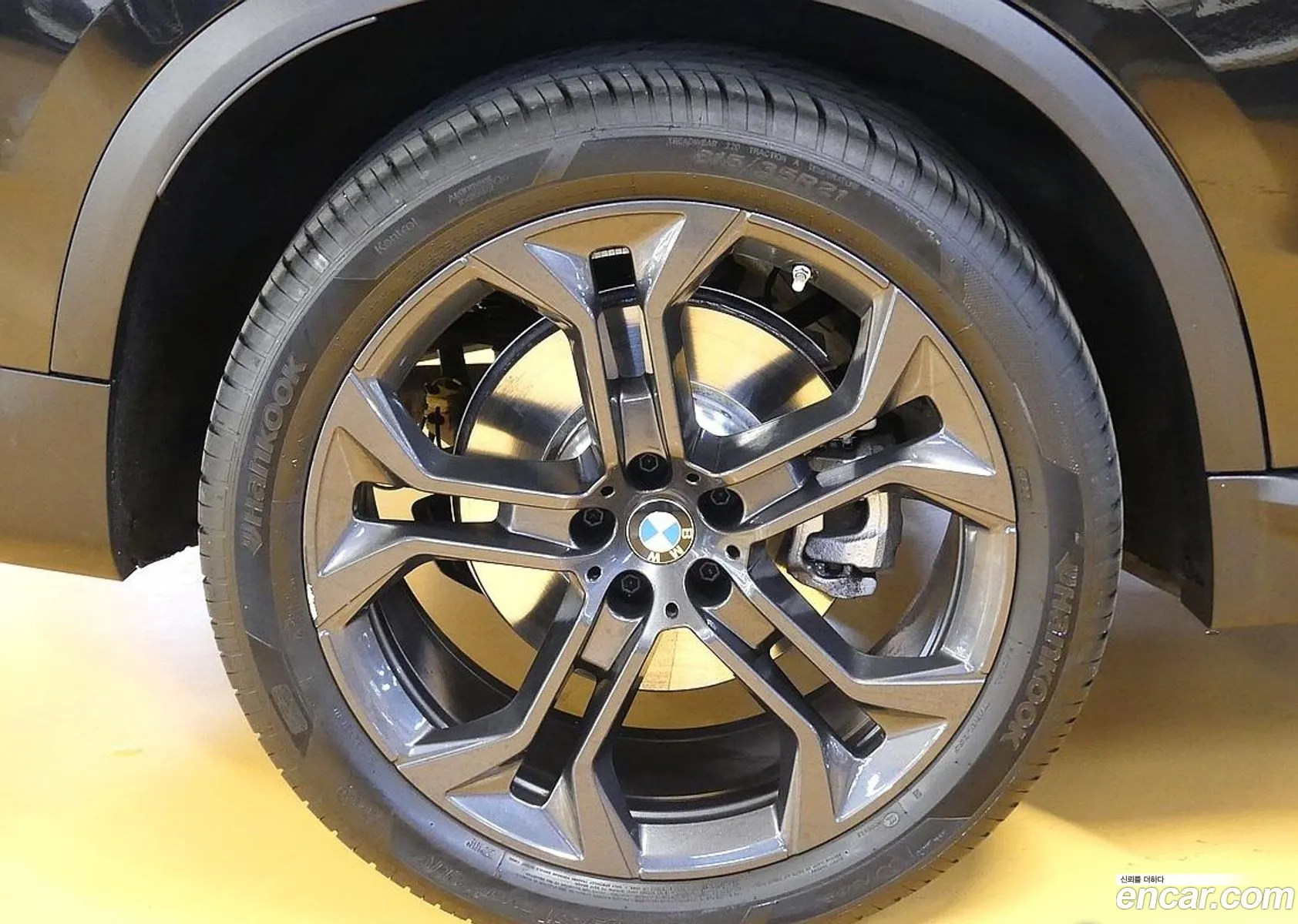 BMW X5 2024 — 12