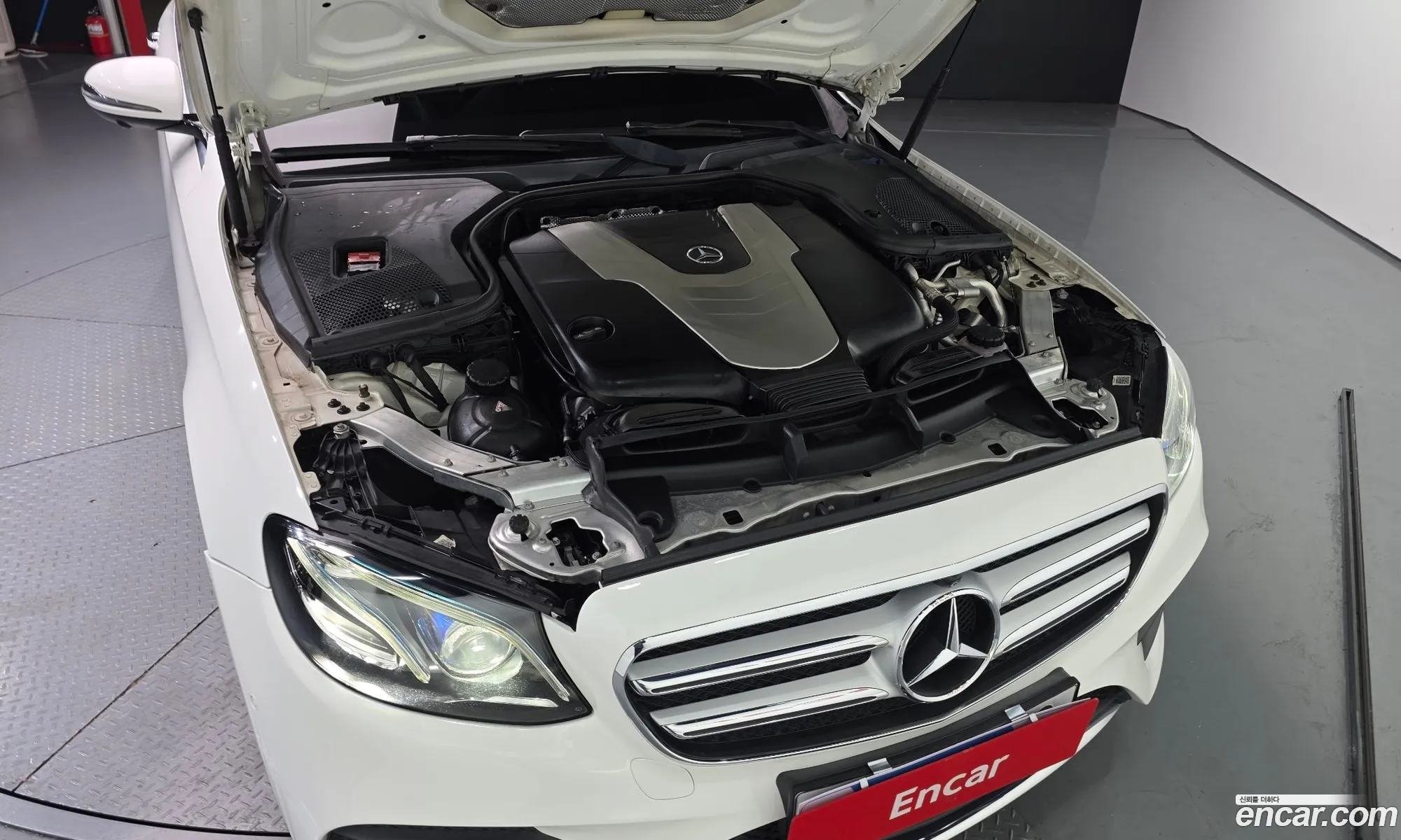 Mercedes-Benz E-Class W213 2017 WDDZF3DB2HA197820 — 20