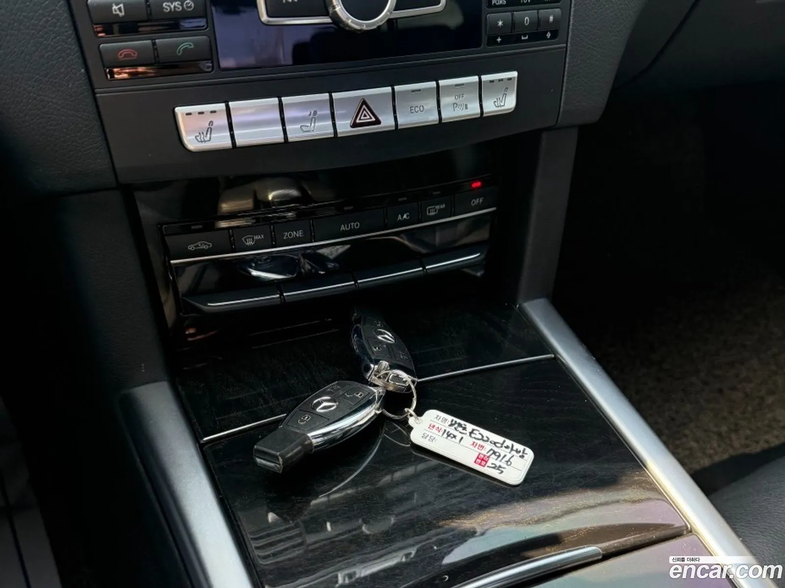 Mercedes-Benz E-Class W212 2014 — 11