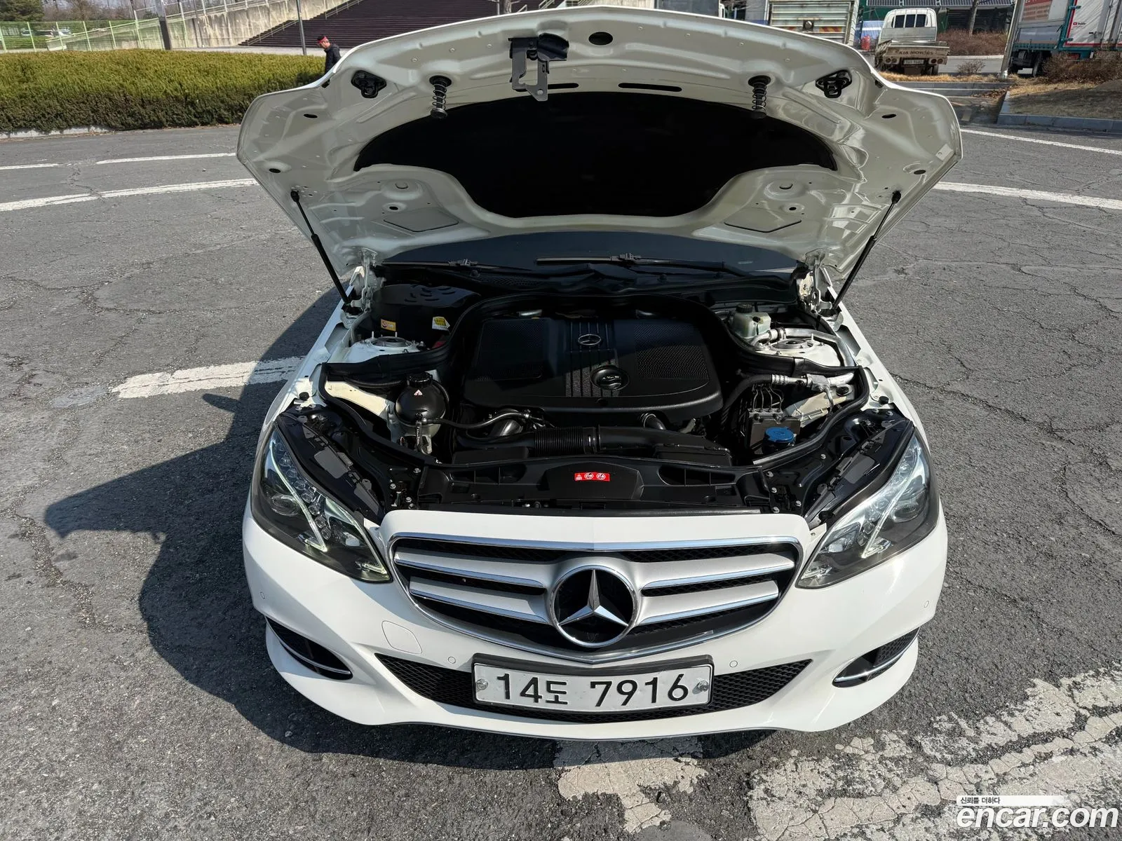 Mercedes-Benz E-Class W212 2014 — 9