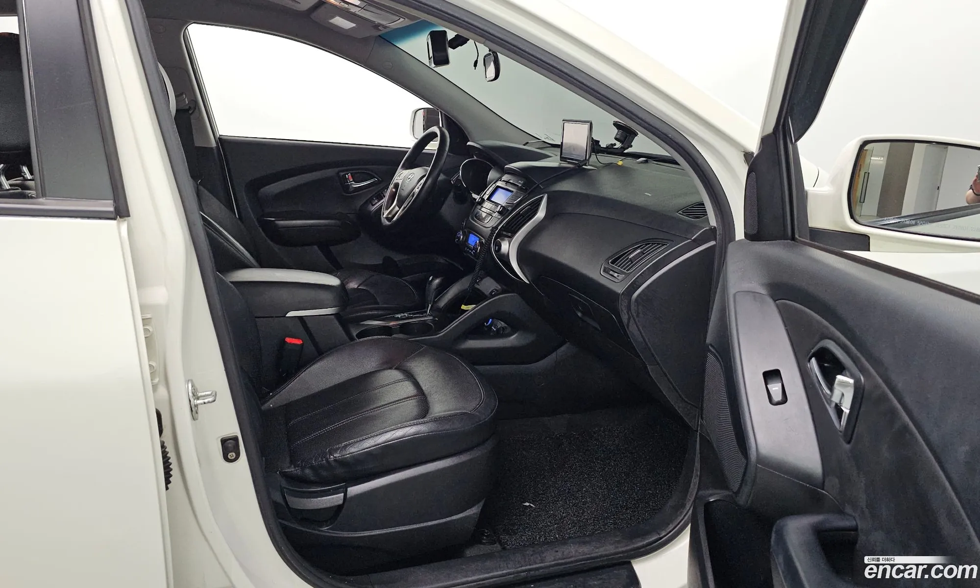Hyundai Tucson ix 2011 — 11