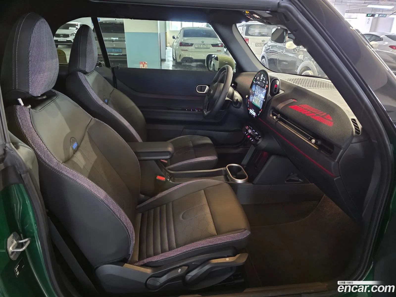 Mini Cooper C Convertible 2025 — 13