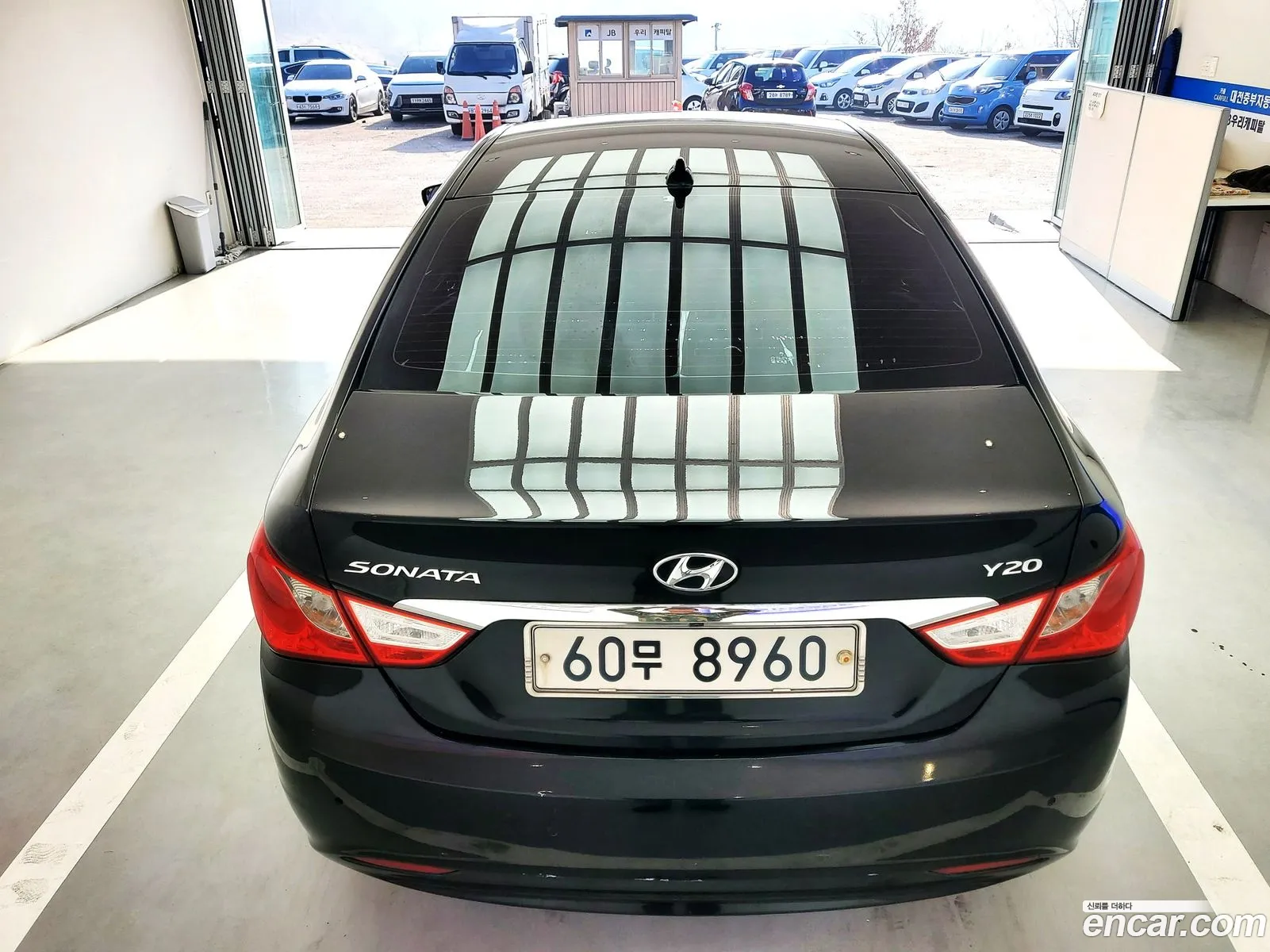 Hyundai YF Sonata 2009 — 4