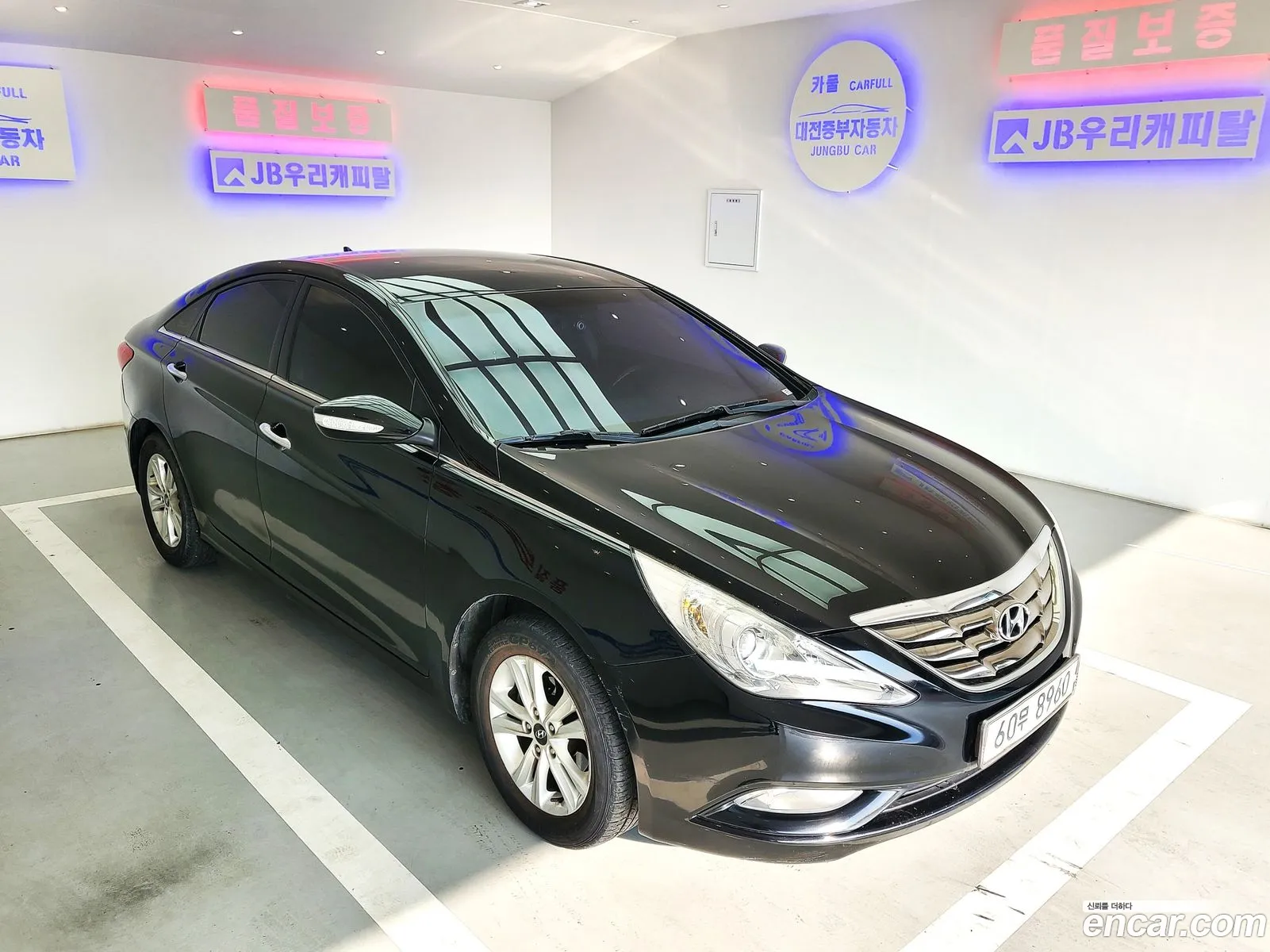 Hyundai YF Sonata 2009 — 9