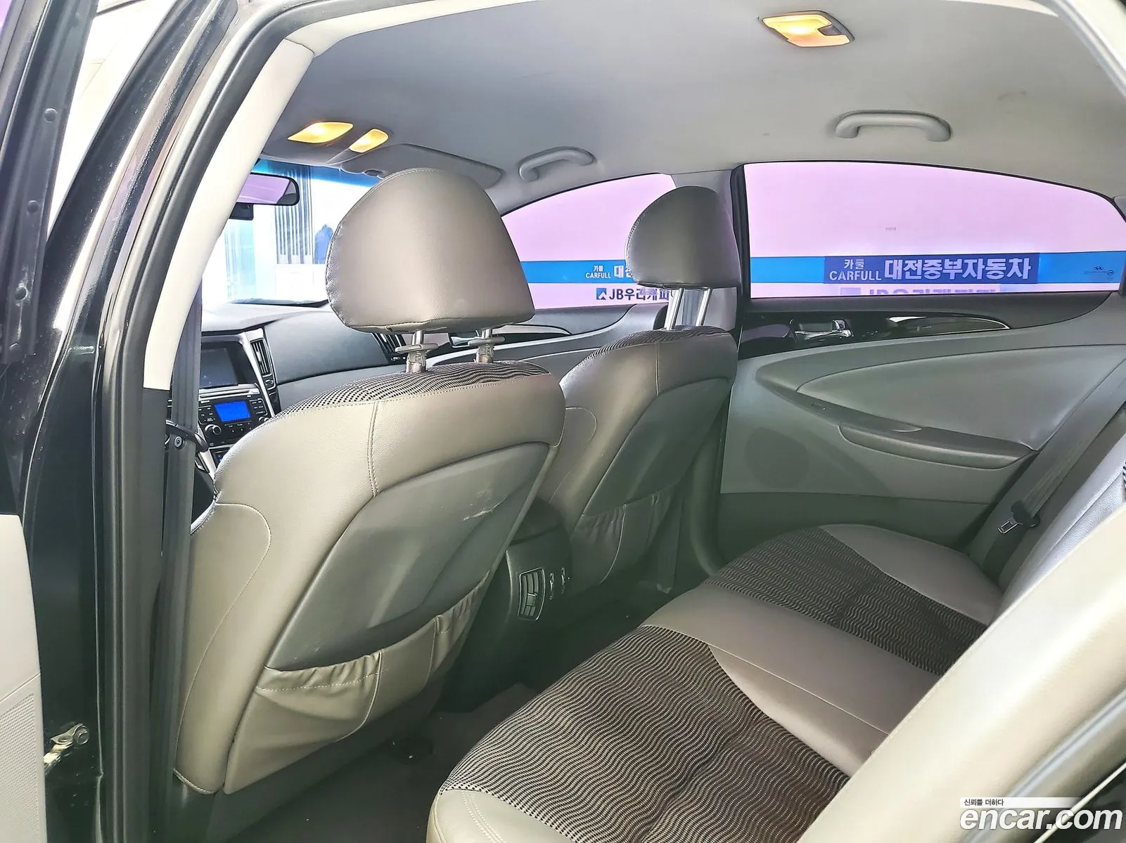 Hyundai YF Sonata 2009 — 5