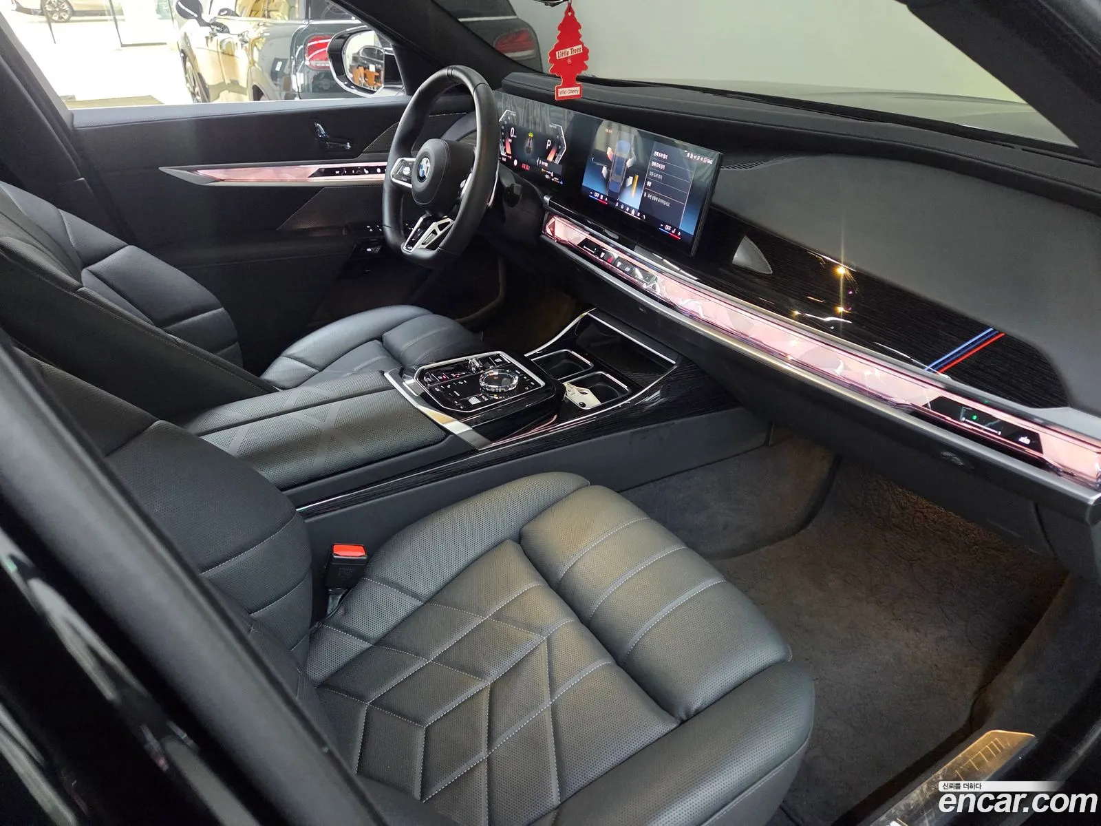 BMW 7 Series 2024 — 14