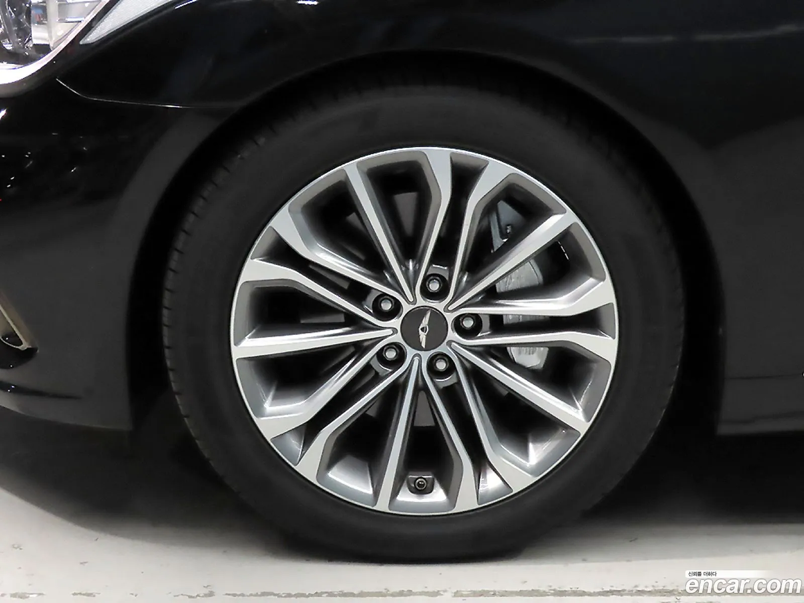 Hyundai Genesis DH 2014 — 3