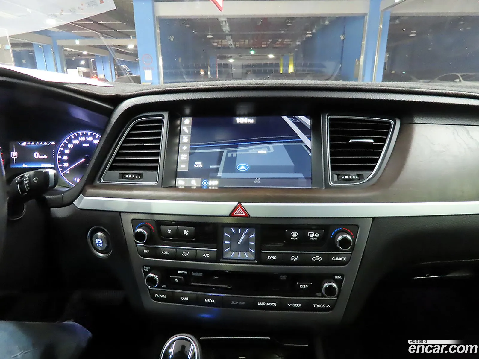 Hyundai Genesis DH 2014 — 16