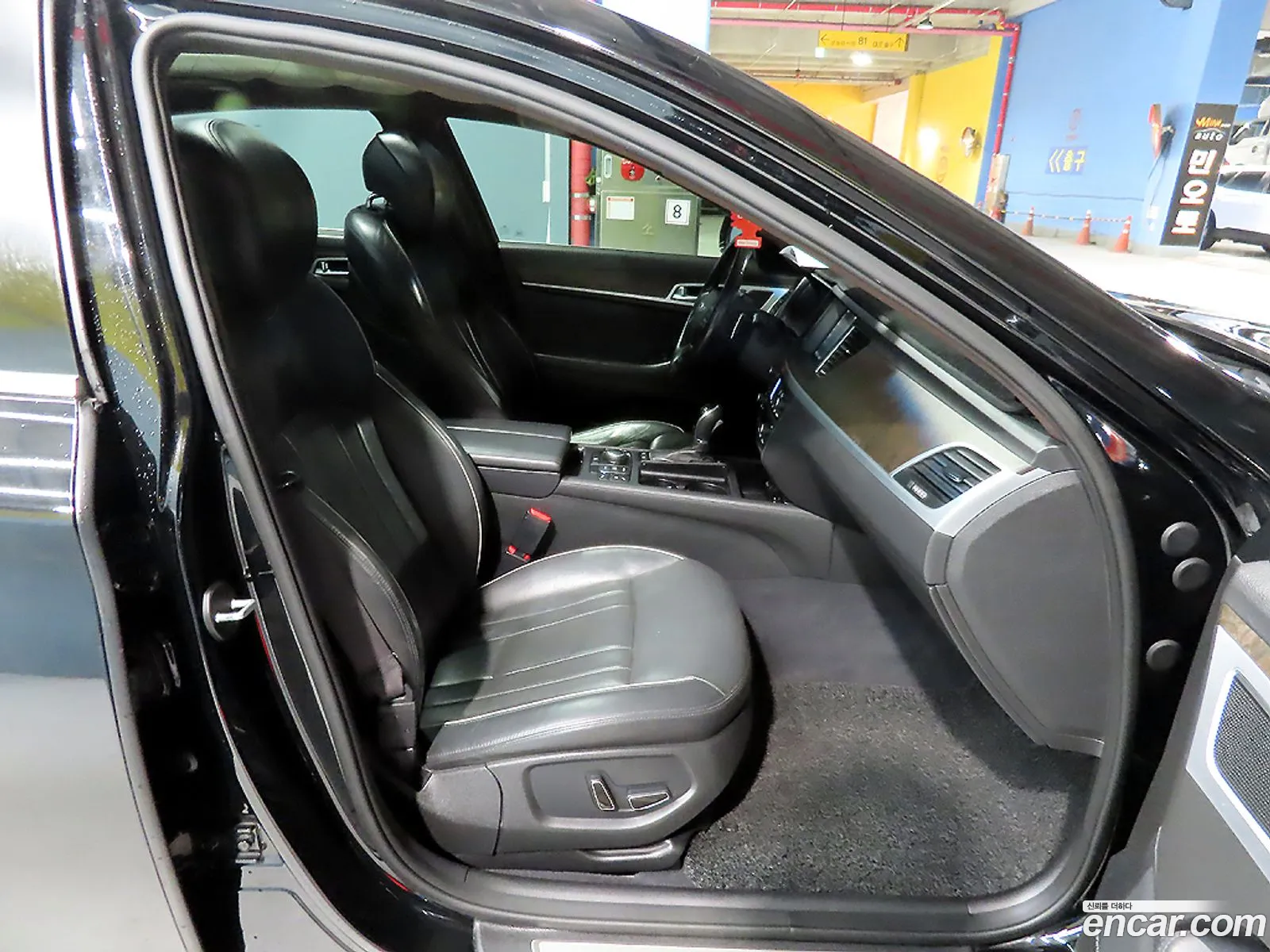 Hyundai Genesis DH 2014 — 17