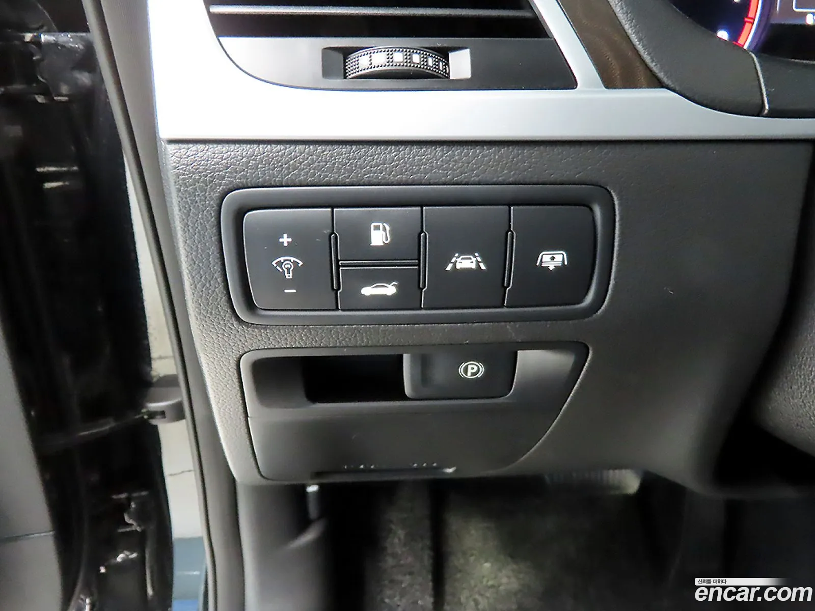 Hyundai Genesis DH 2014 — 10