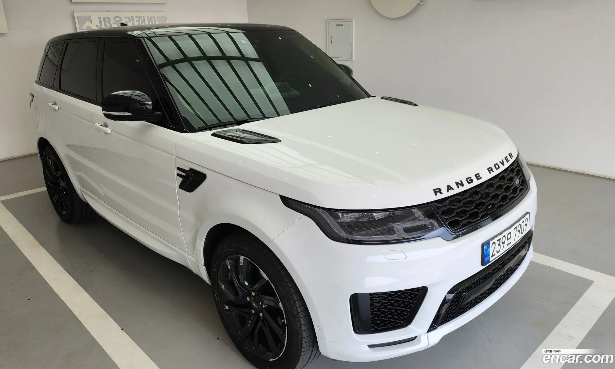 Land Rover Range Rover Sport 2021 — 12