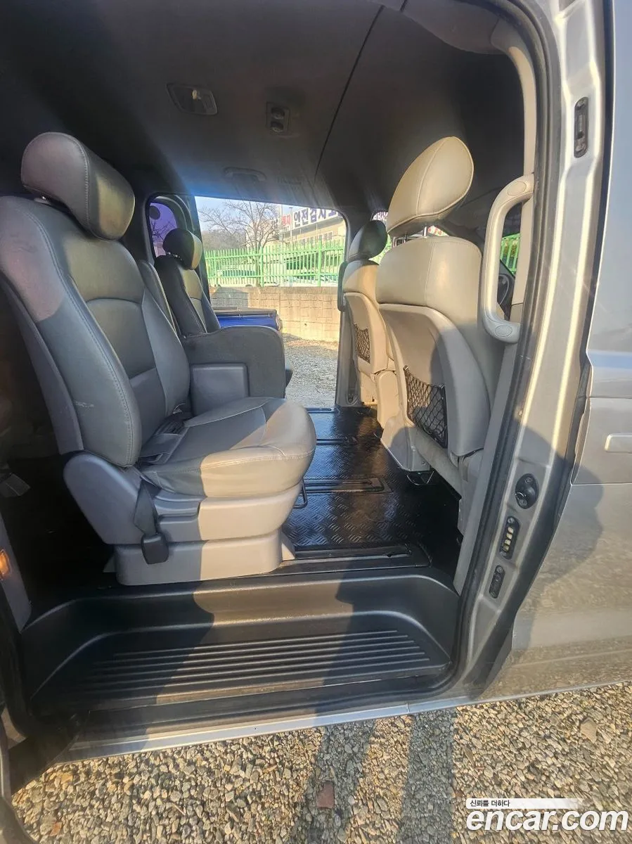 Hyundai Grand Starex 2012 — 2