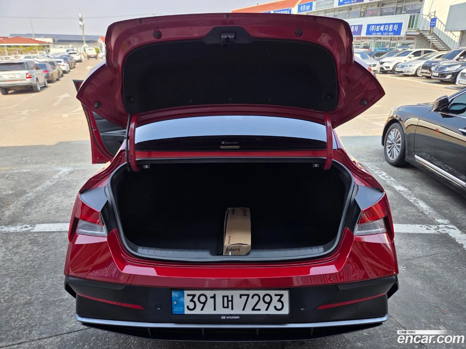 Hyundai Elantra 2023 — 20