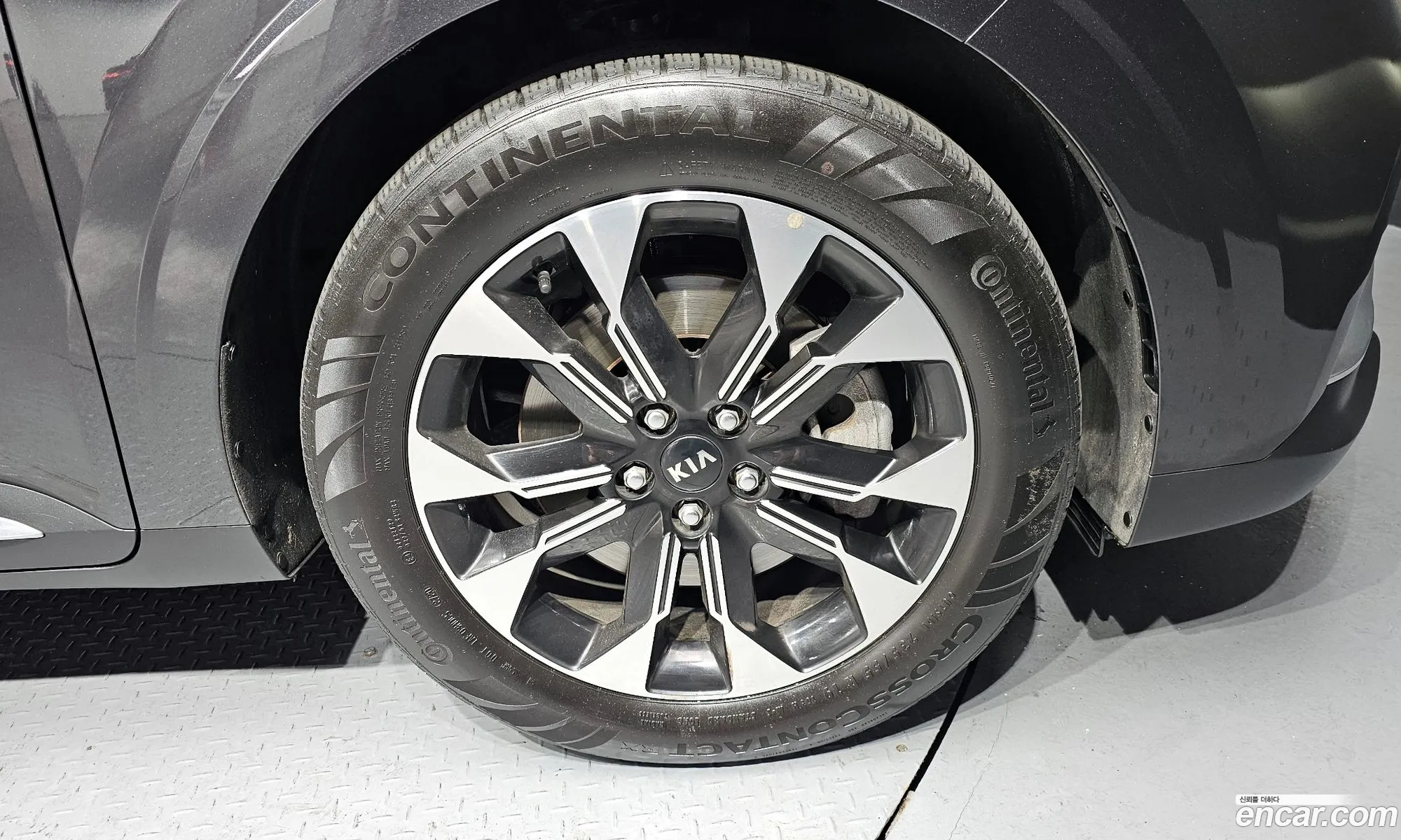 Kia Carnival 2020 KNANE81BBMS020376 — 14