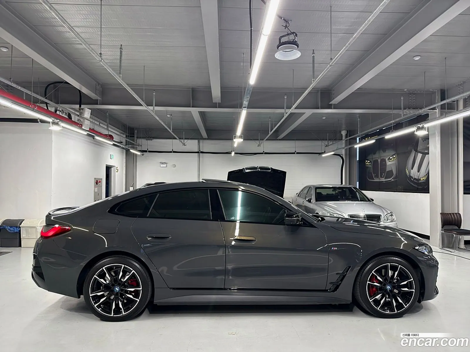 BMW i4 2023 — 10