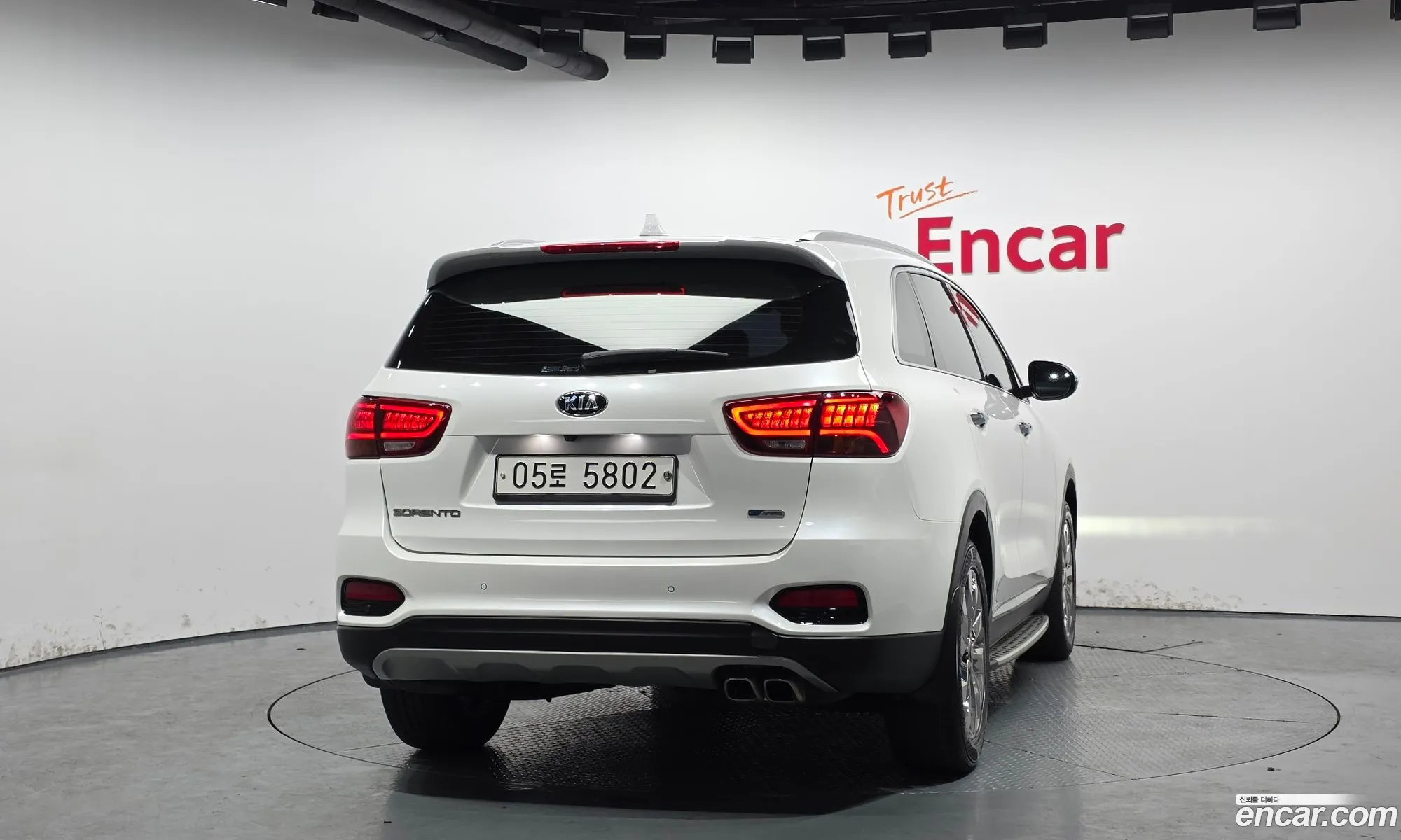 Kia Sorento 2018 KNAPH81BBKA480902 — 3