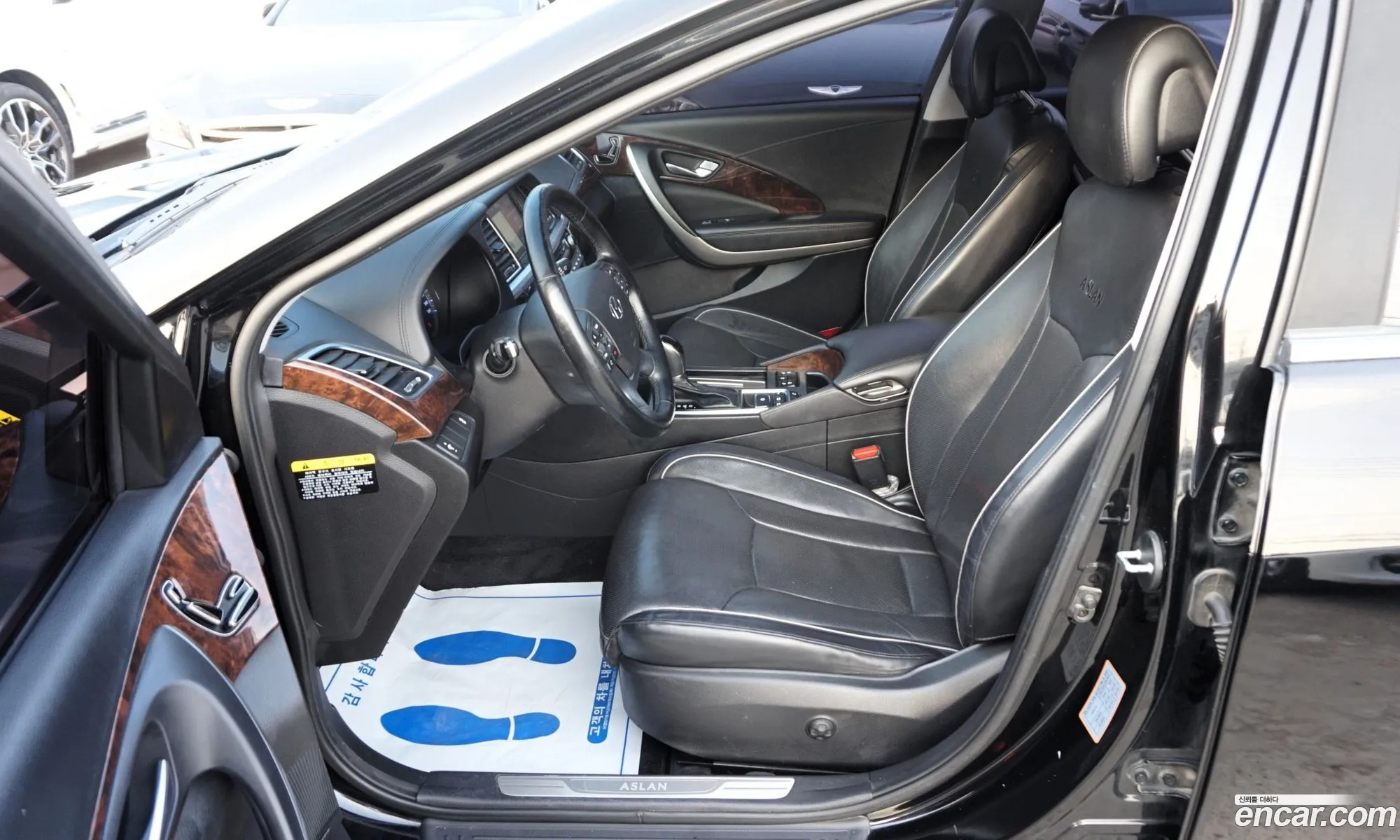 Hyundai Aslan 2015 — 7