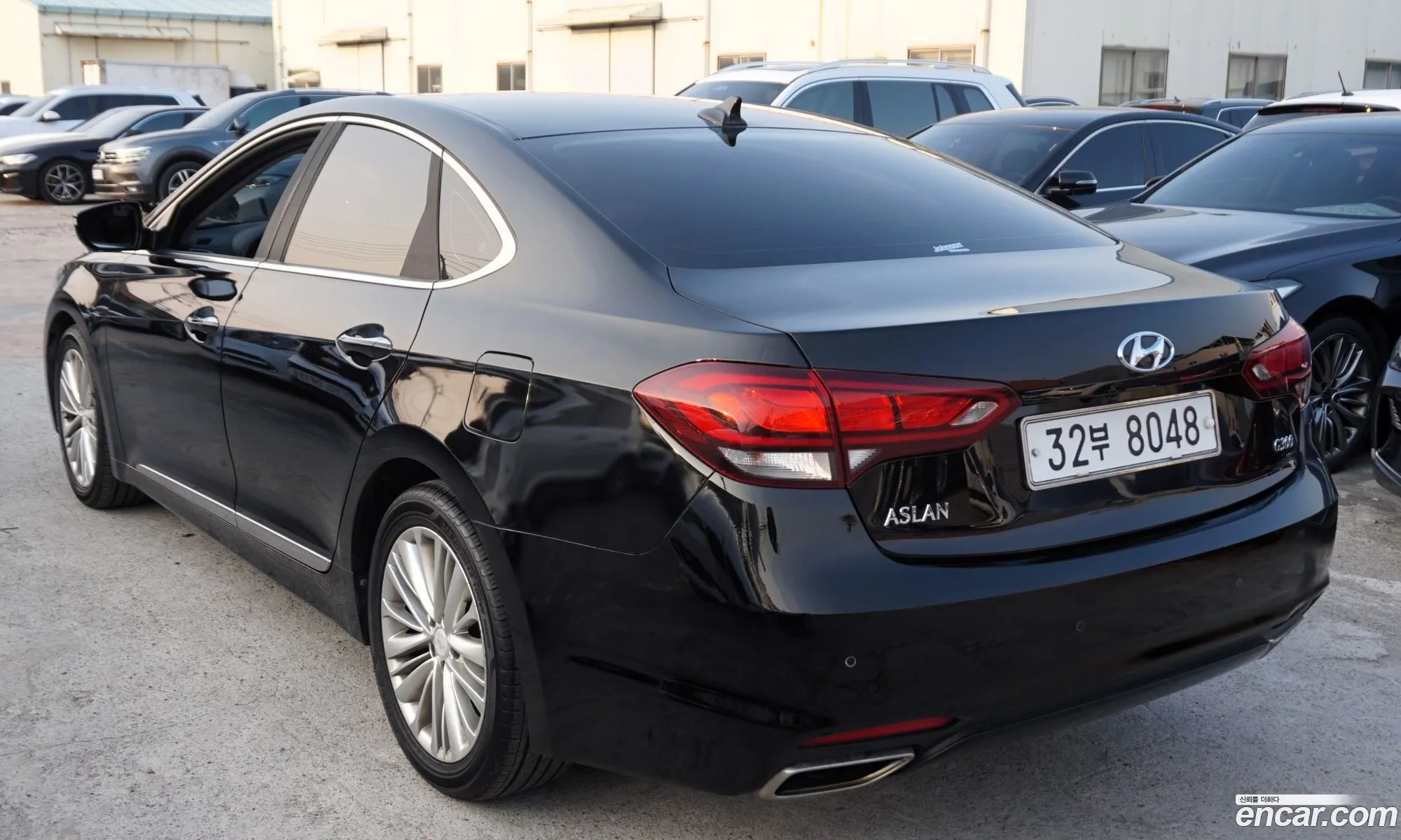 Hyundai Aslan 2015 — 13