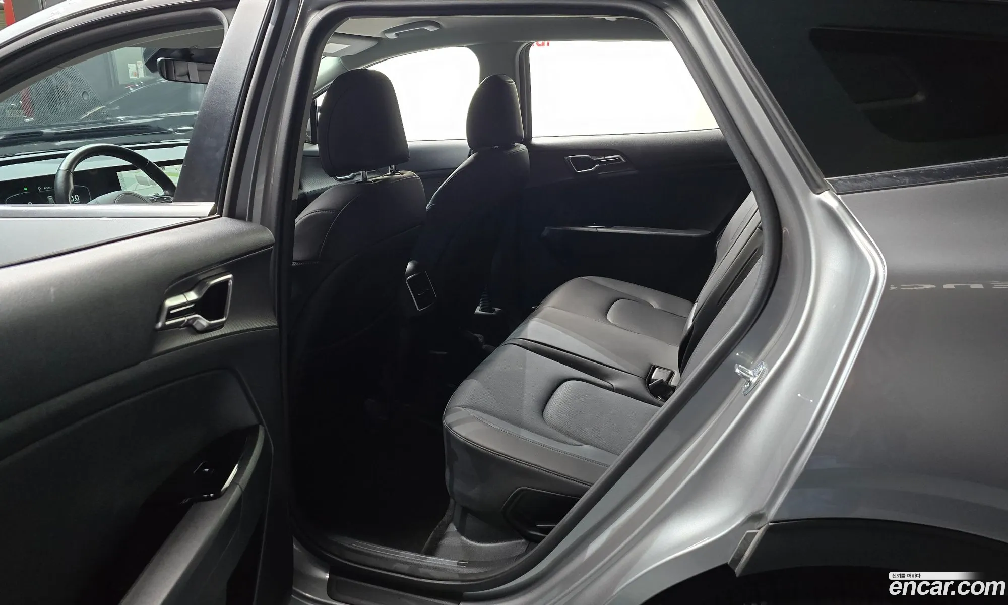 Kia Sportage Hybrid 2024 — 3
