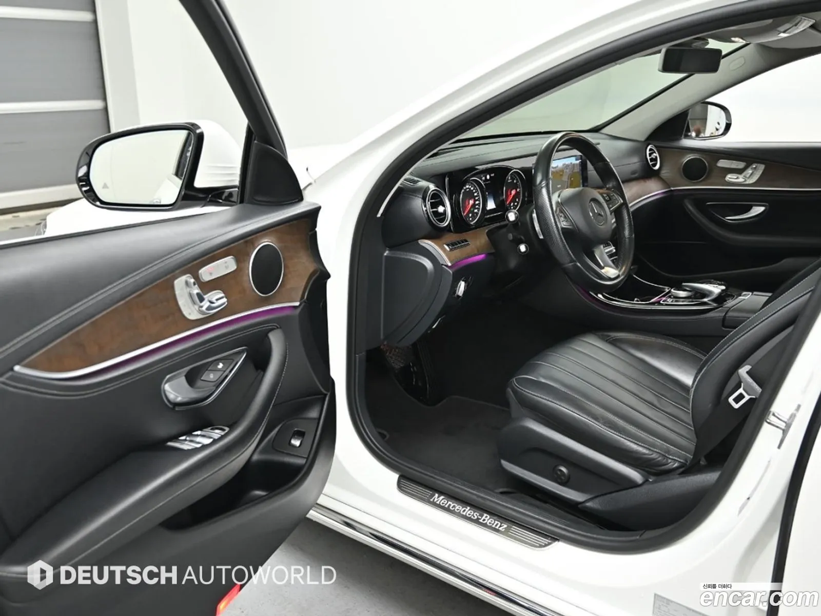 Mercedes-Benz E-Class W213 2017 — 16