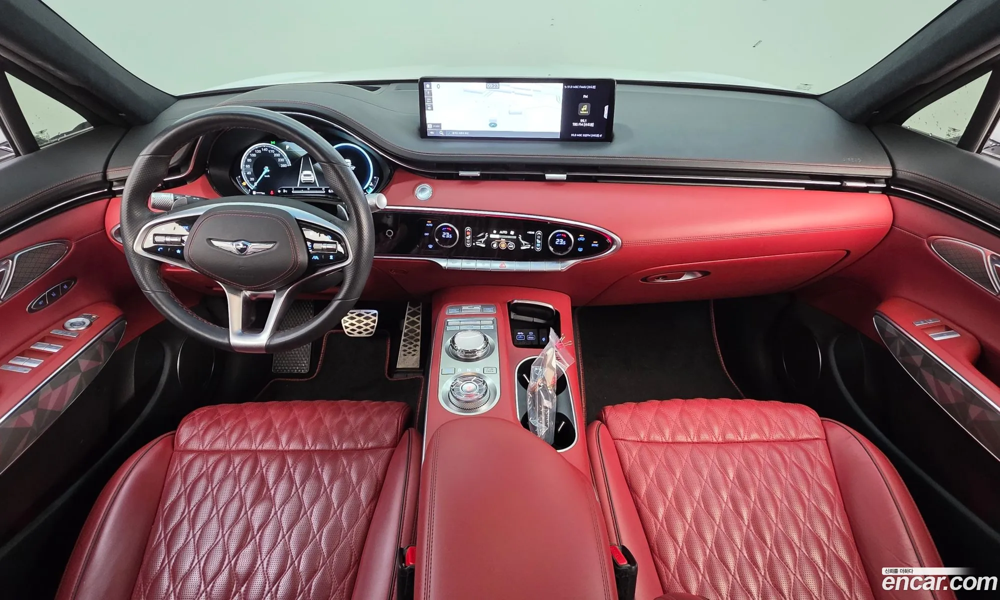 Genesis GV70 2022 — 12
