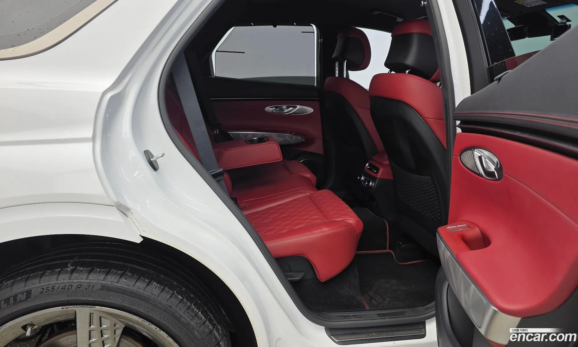 Genesis GV70 2022 — 17