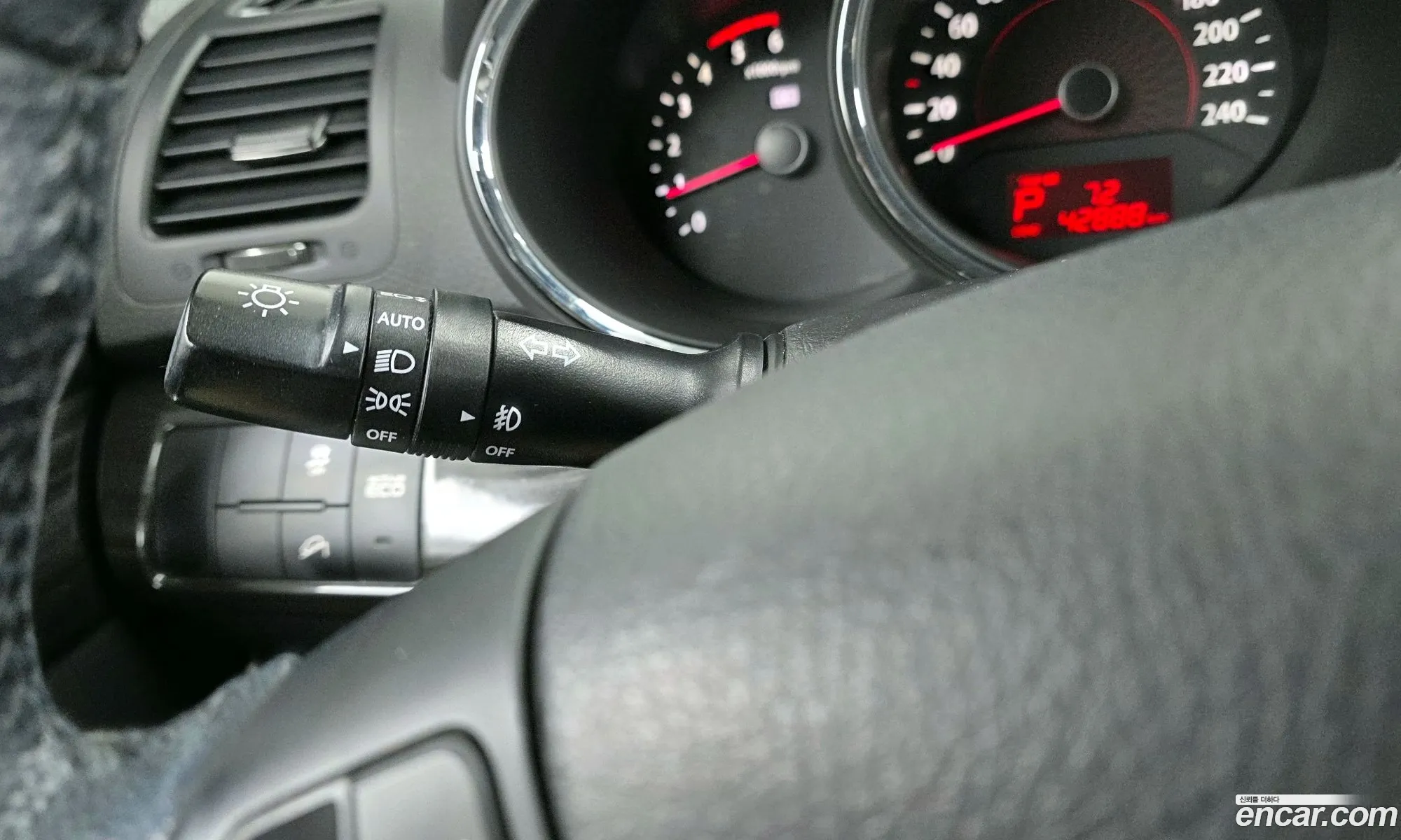 Kia Sorento R 2012 — 14
