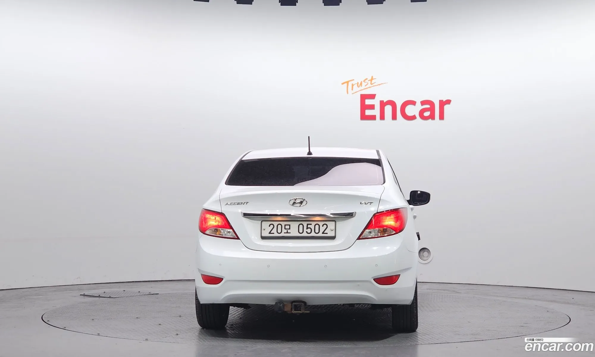 Hyundai Accent 2016 — 16
