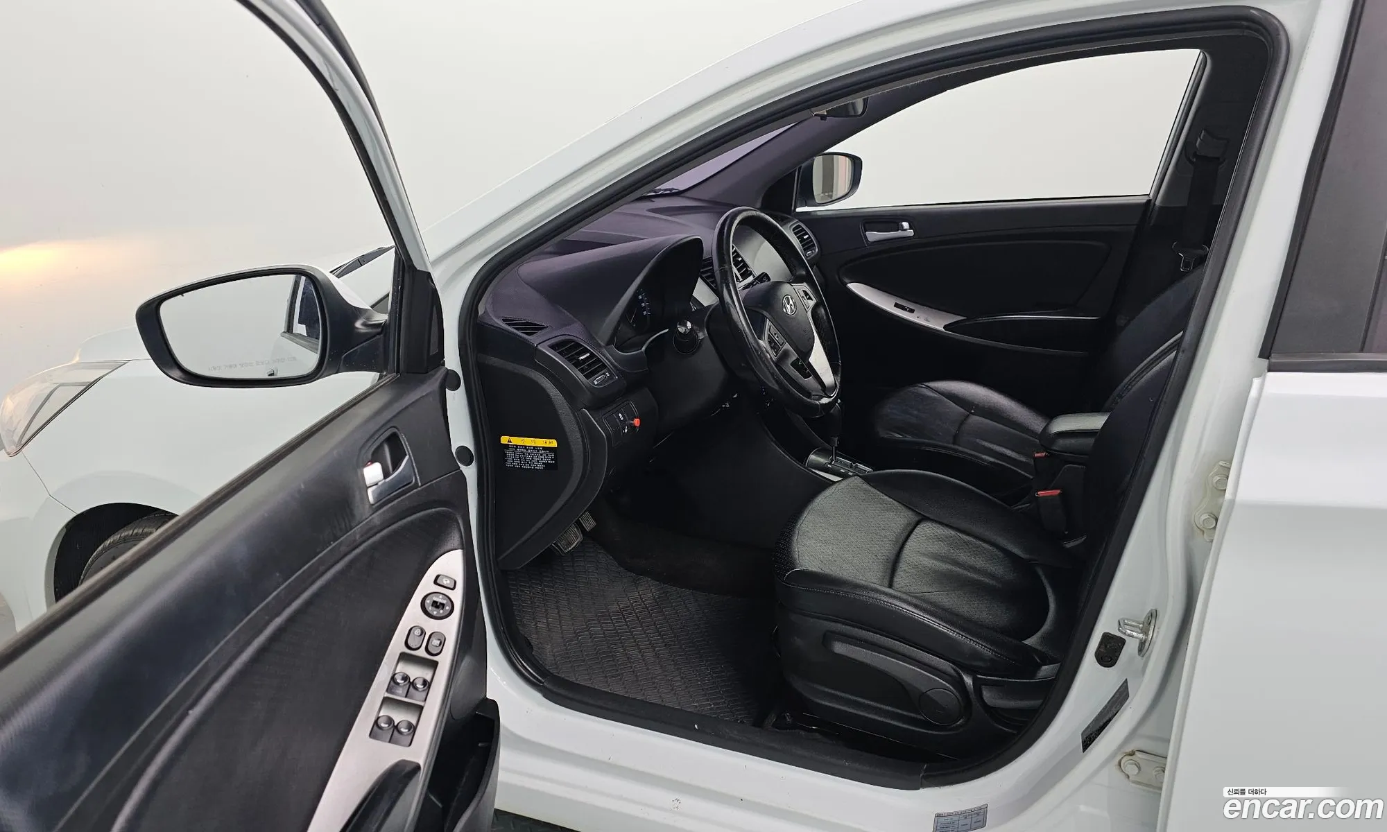 Hyundai Accent 2016 — 9