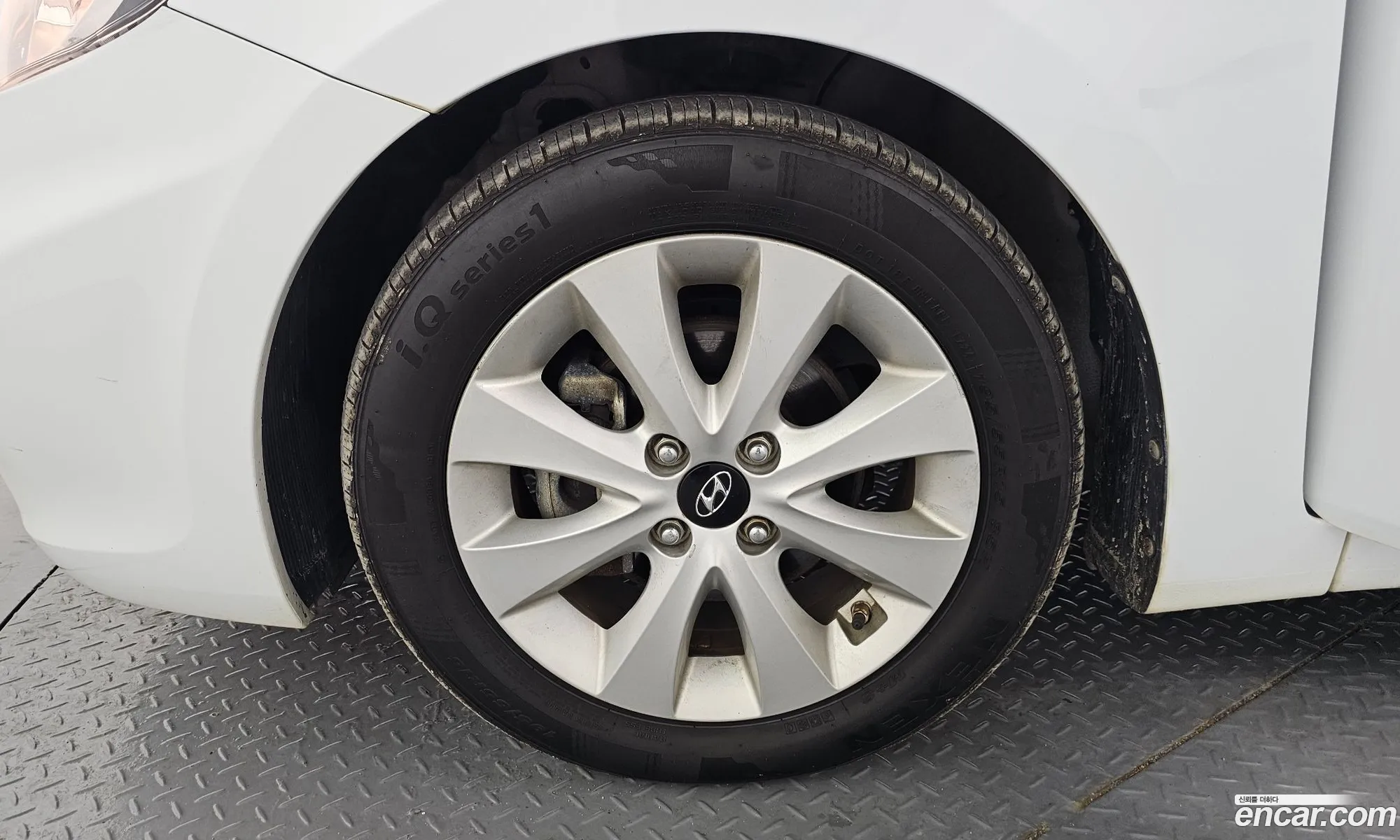 Hyundai Accent 2016 — 14