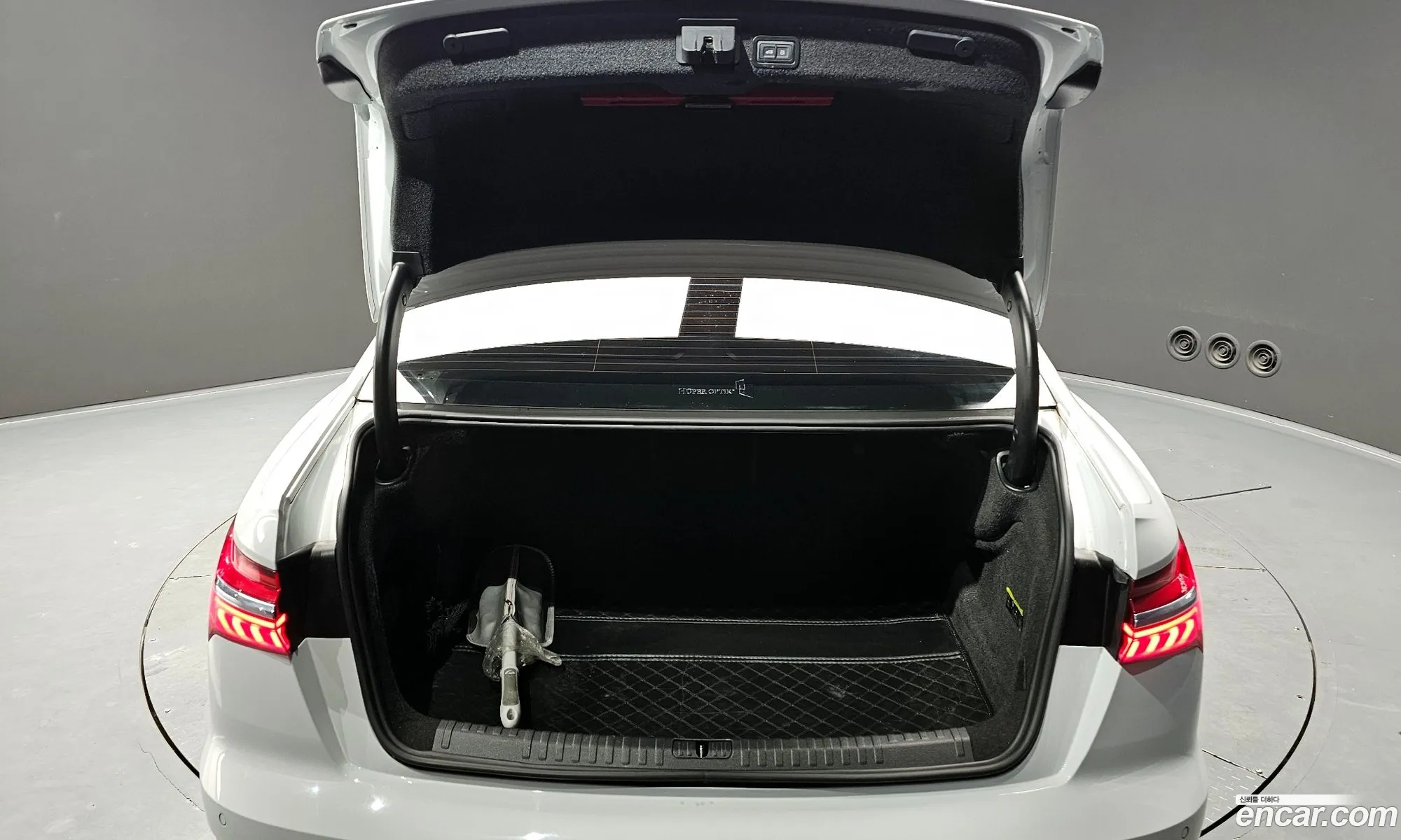 Audi A6 2021 WAUZZZF24MN028884 — 18