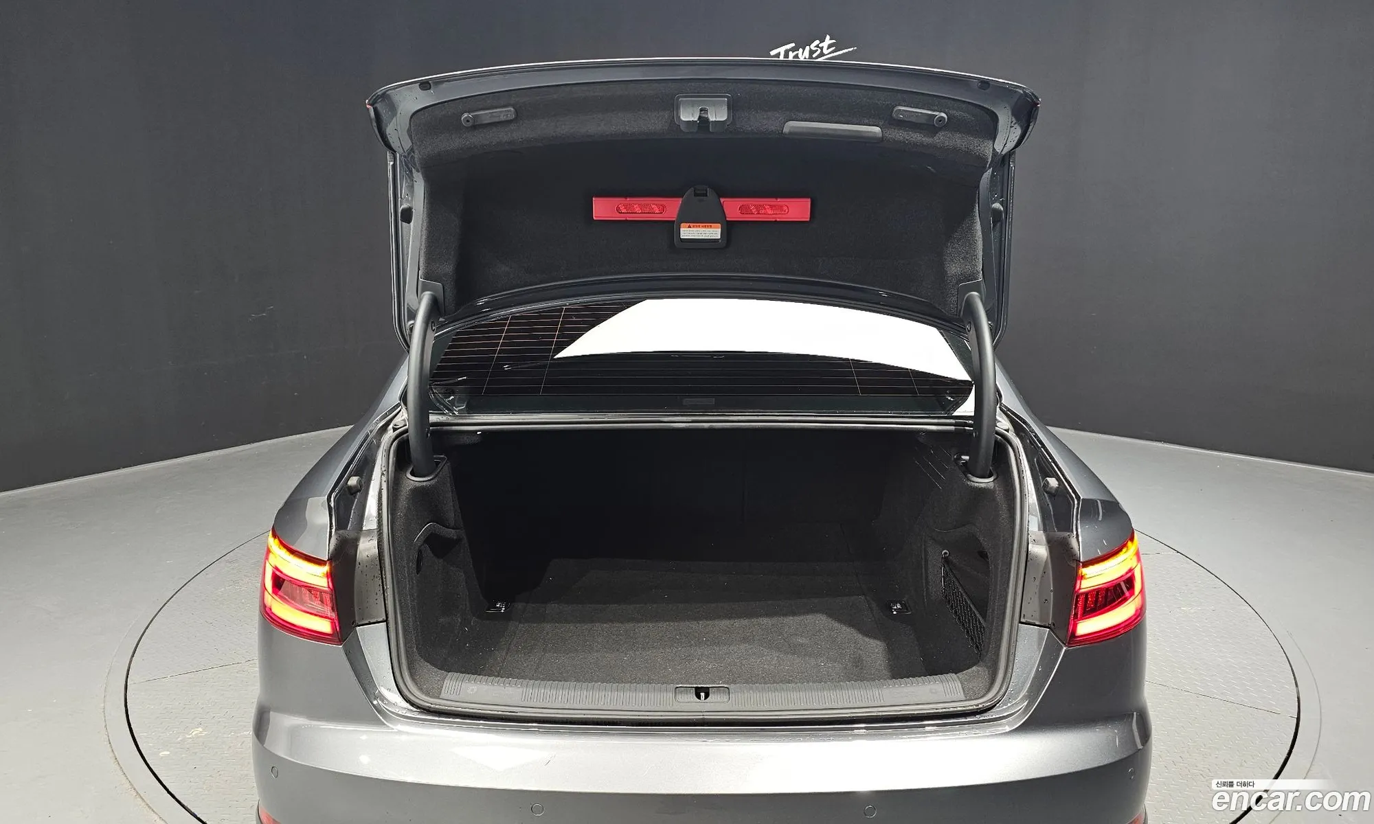 Audi A4 2019 WAUZZZF44KA122222 — 8