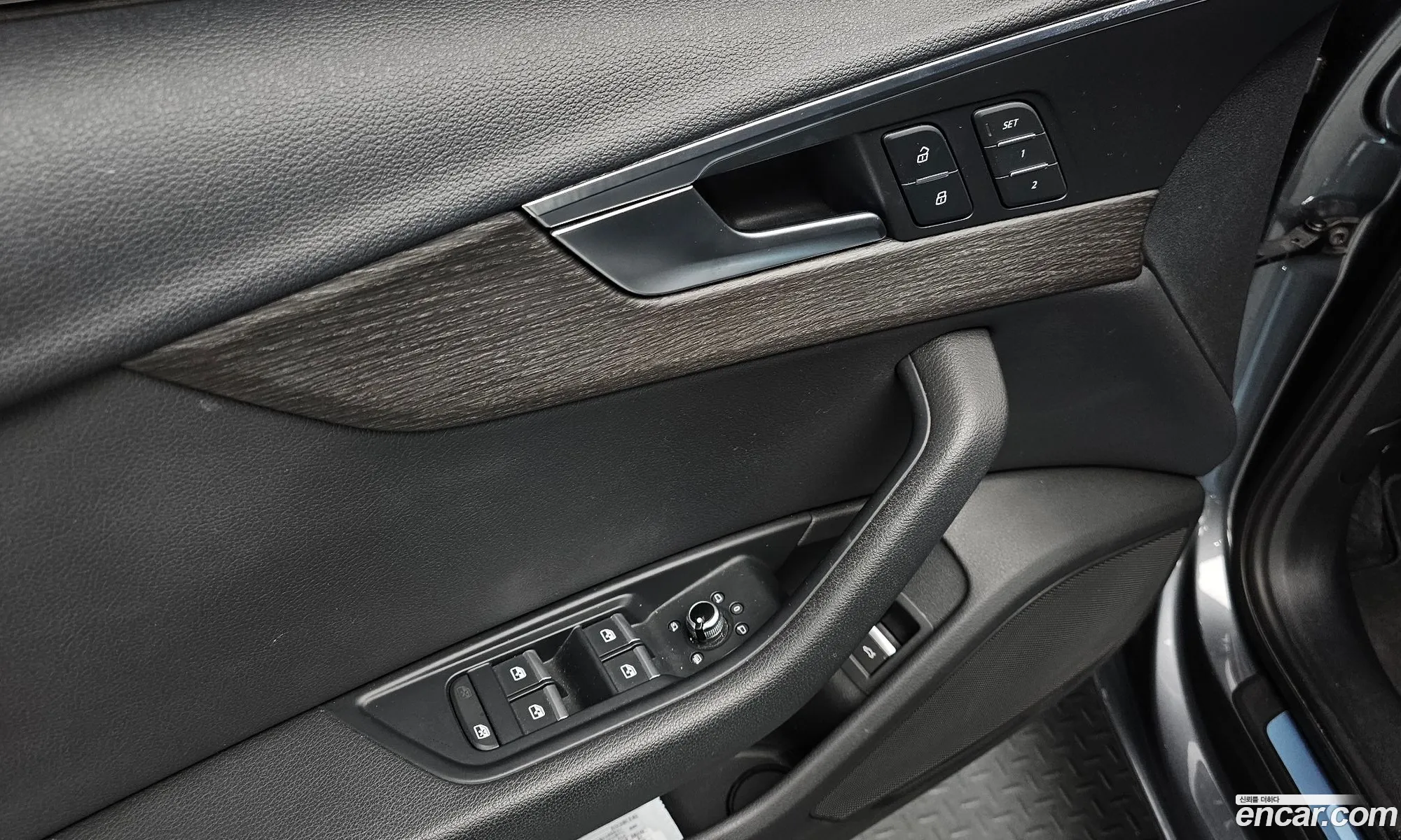 Audi A4 2019 WAUZZZF44KA122222 — 12
