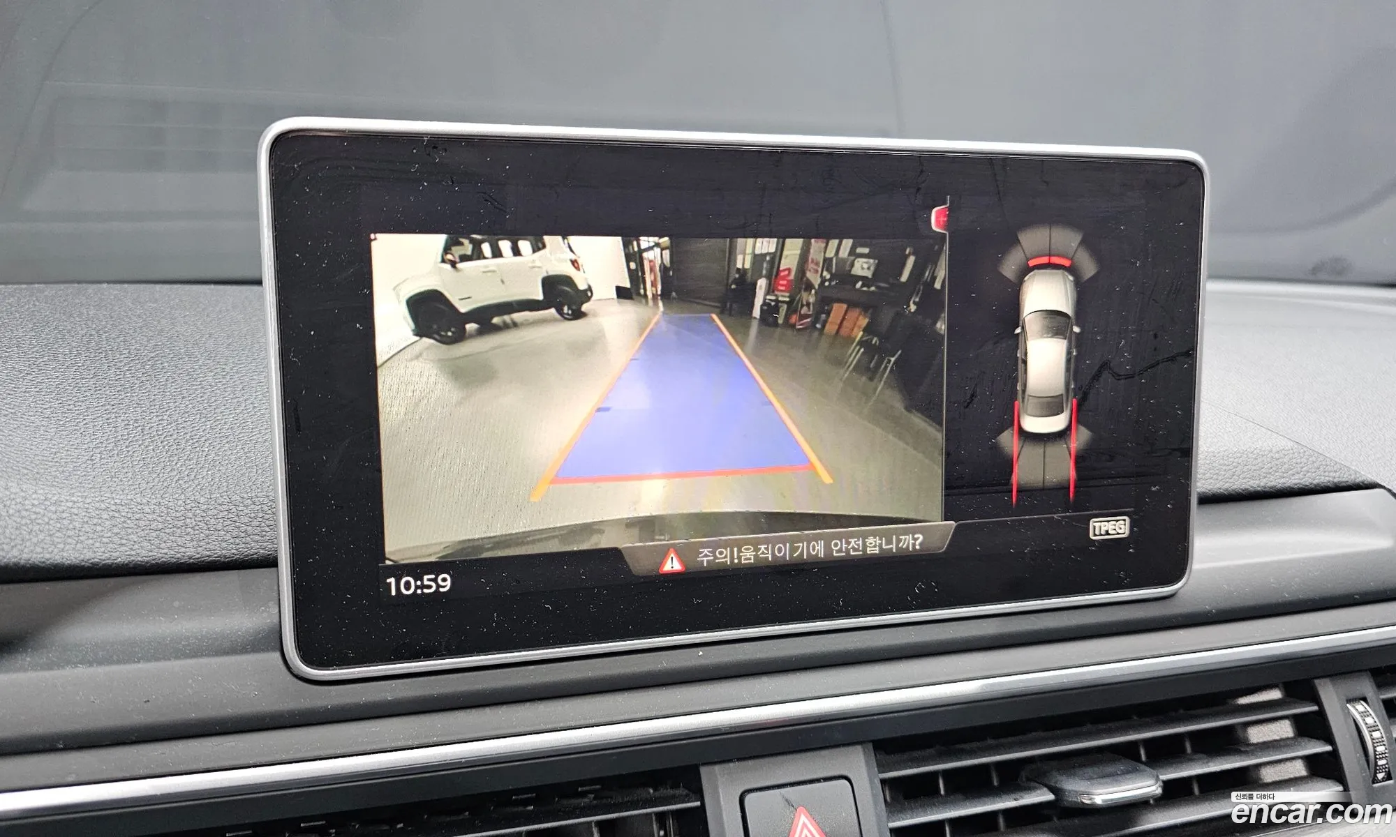 Audi A4 2019 WAUZZZF44KA122222 — 10
