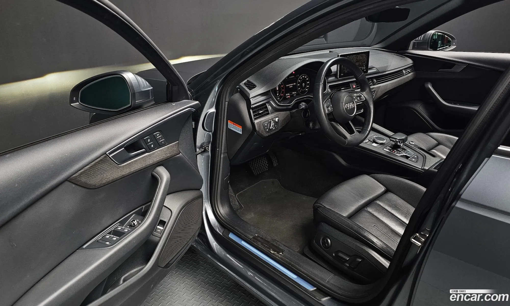 Audi A4 2019 WAUZZZF44KA122222 — 19