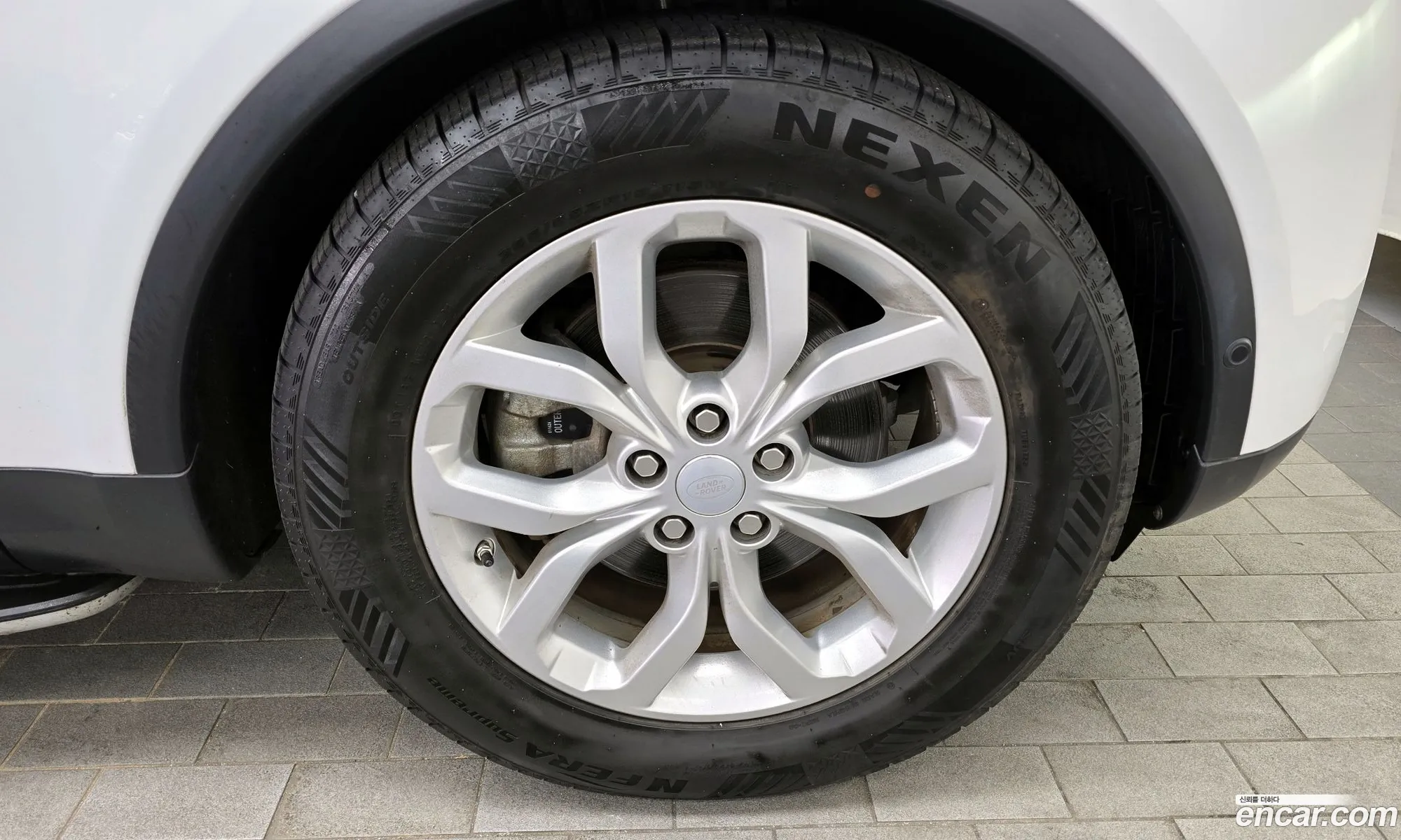Land Rover Discovery 5 2019 — 13