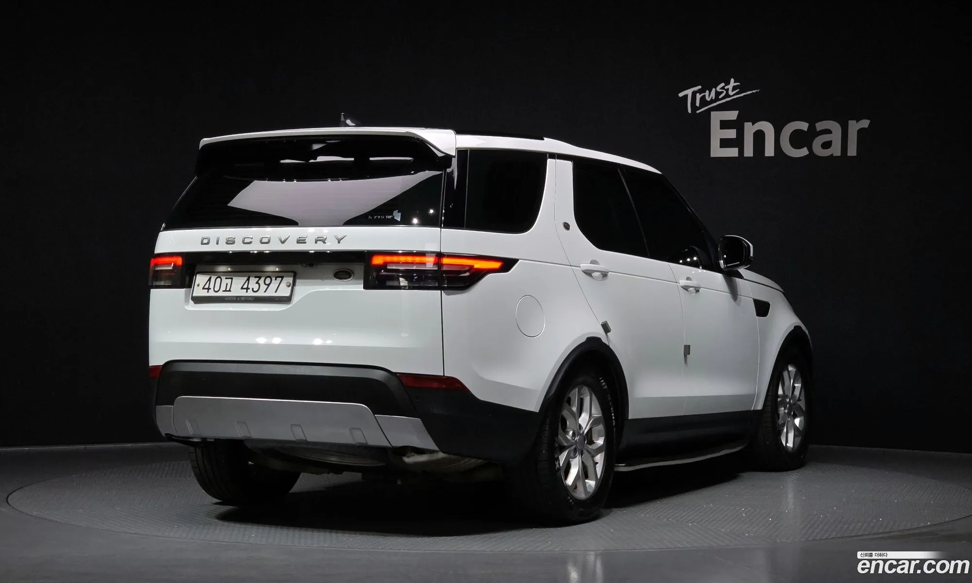 Land Rover Discovery 5 2019 — 9
