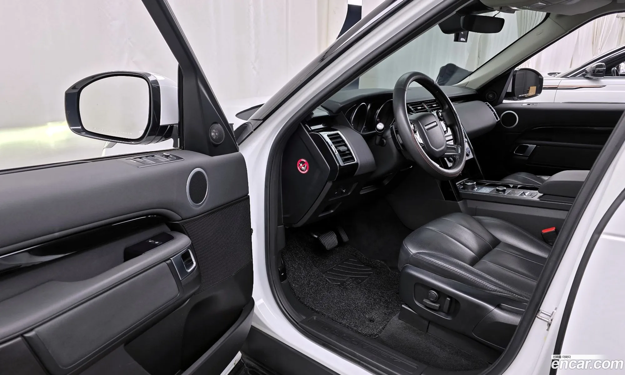 Land Rover Discovery 5 2019 — 8