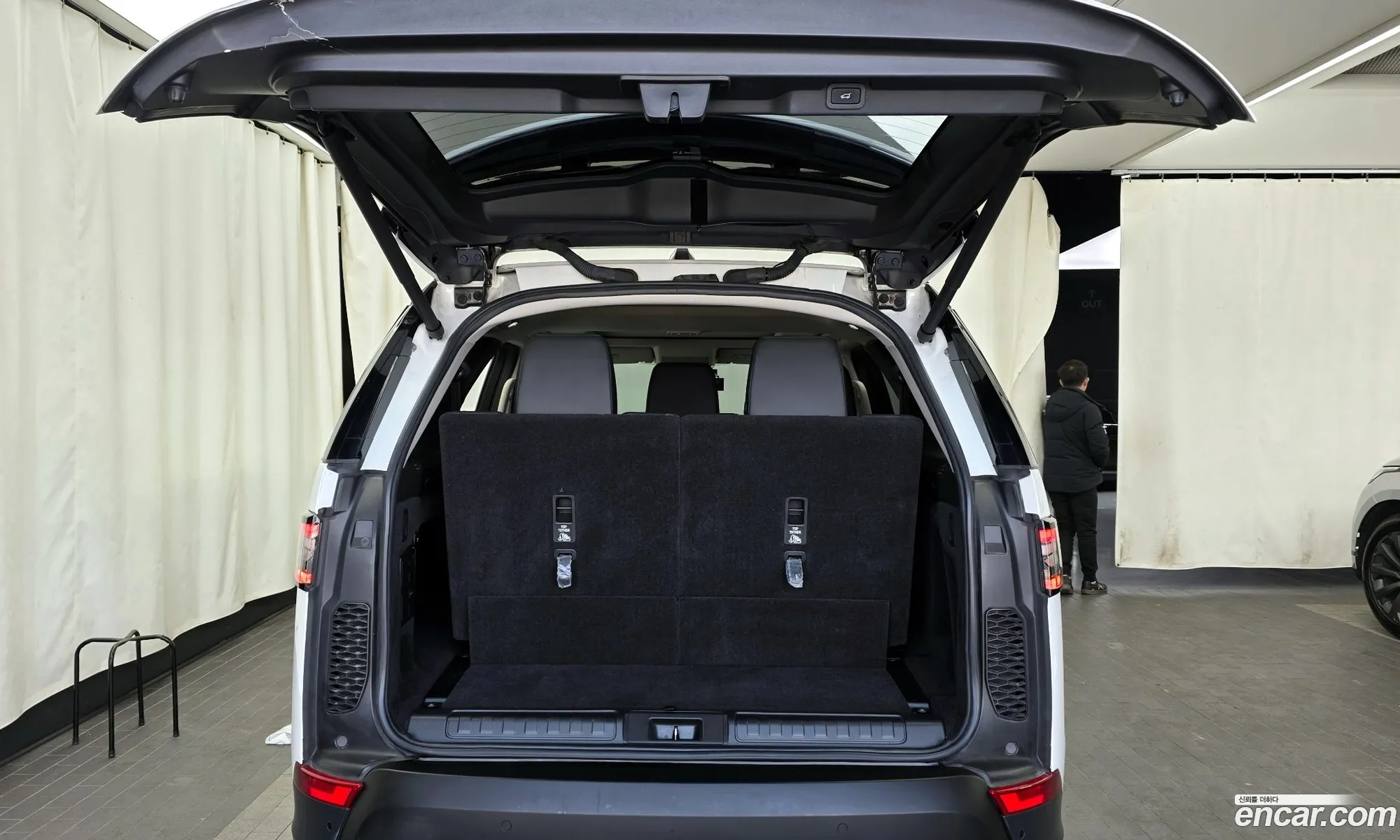 Land Rover Discovery 5 2019 — 14