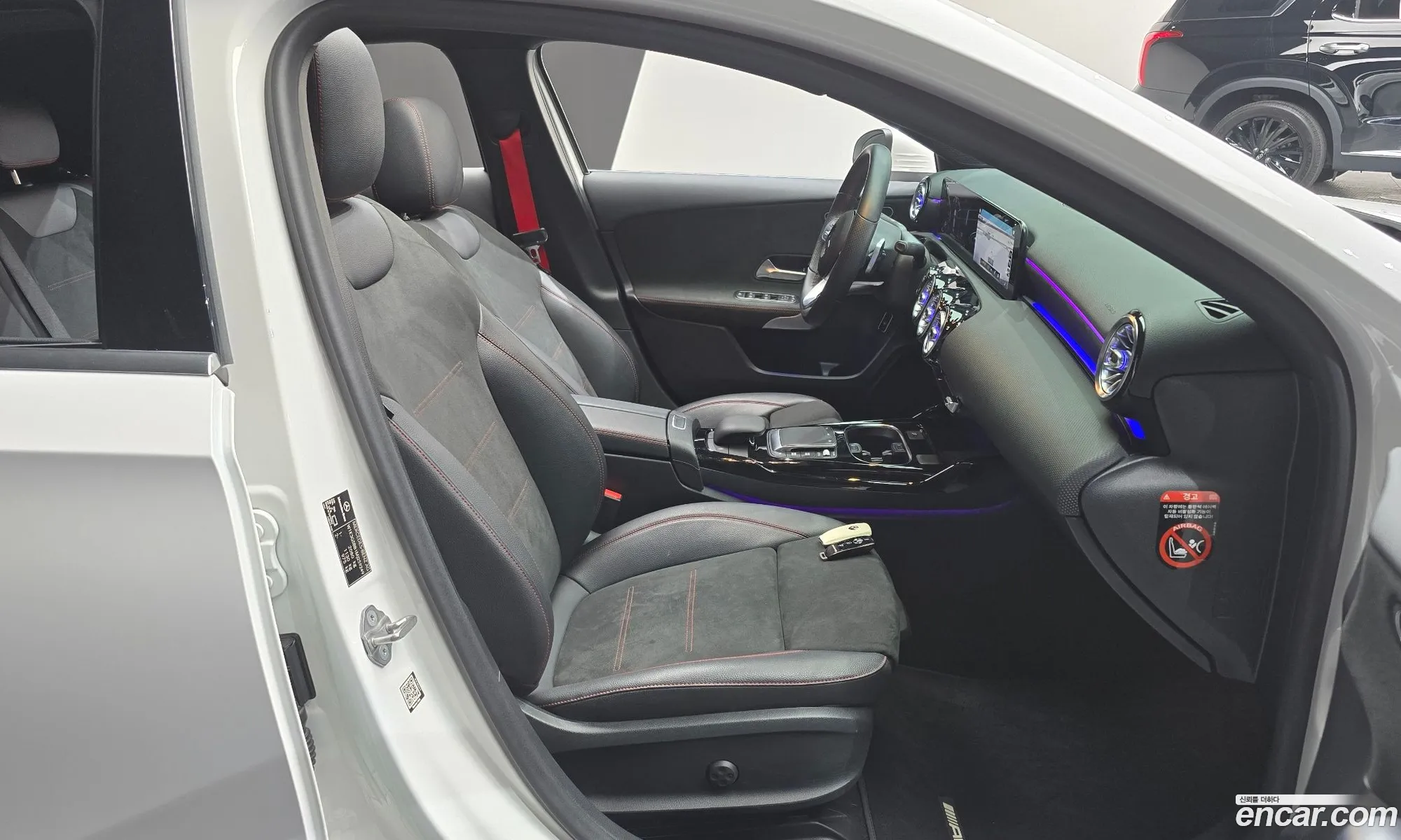 Mercedes-Benz A-Class W177 2020 — 17