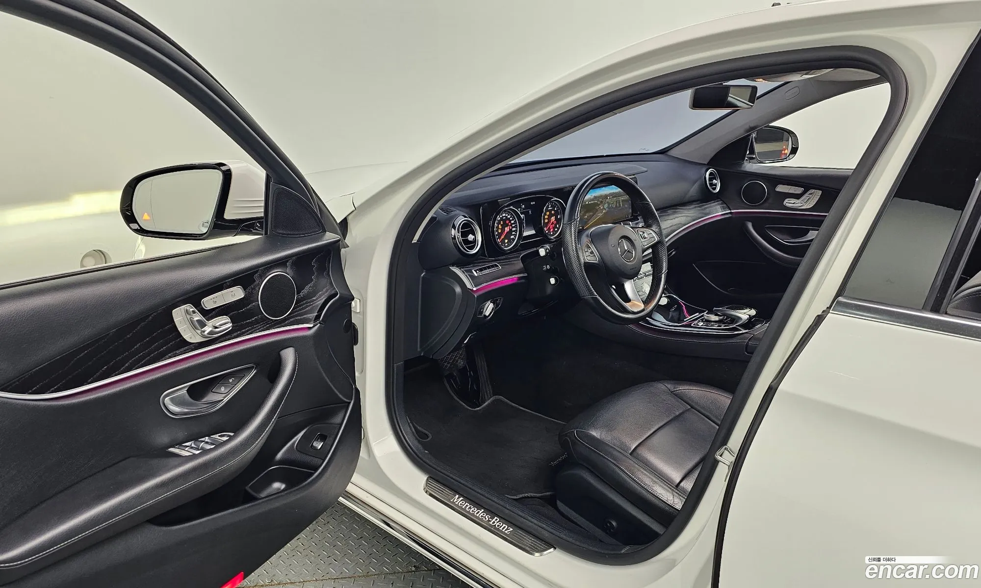 Mercedes-Benz E-Class W213 2018 — 18