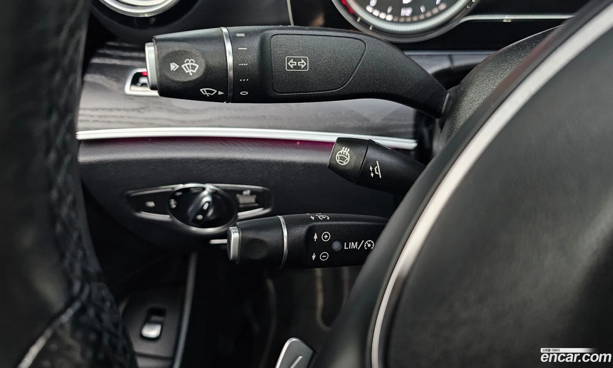 Mercedes-Benz E-Class W213 2018 — 13