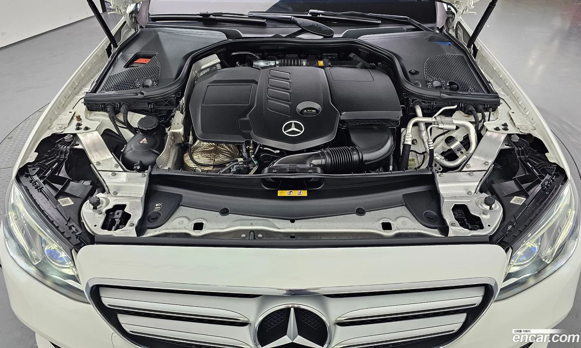 Mercedes-Benz E-Class W213 2018 — 11