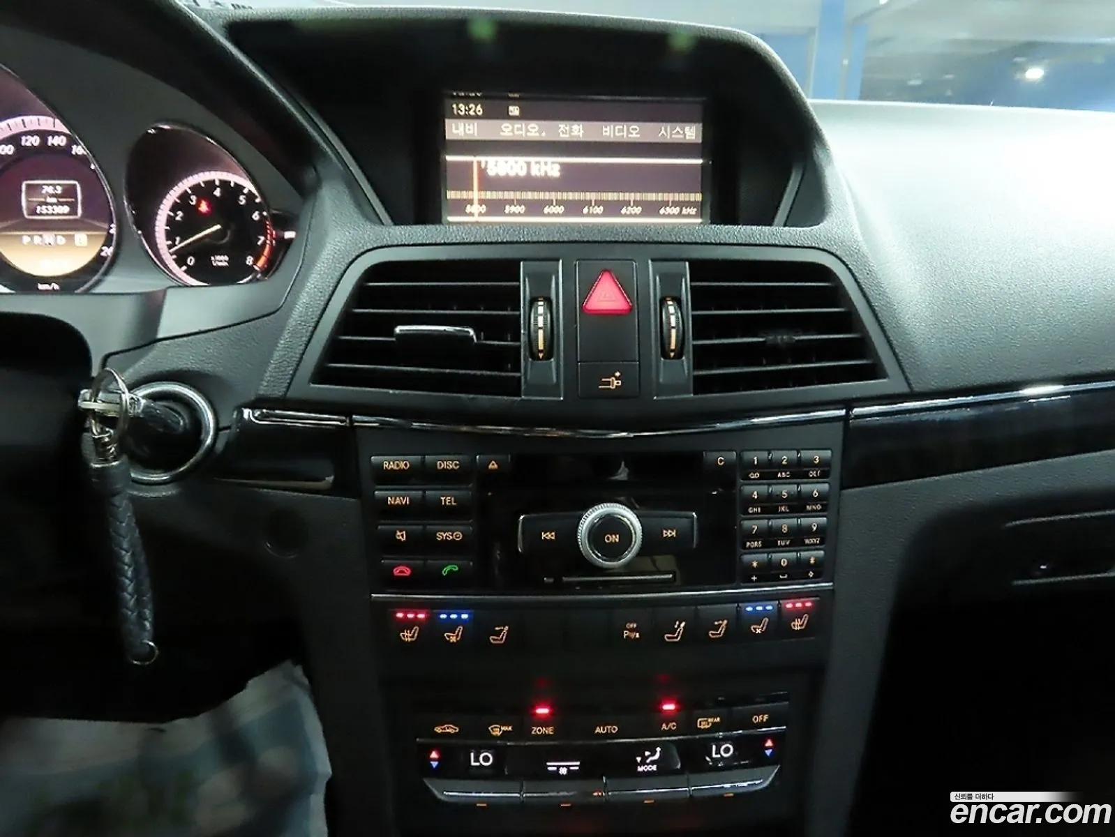 Mercedes-Benz E-Class W212 2012 — 5