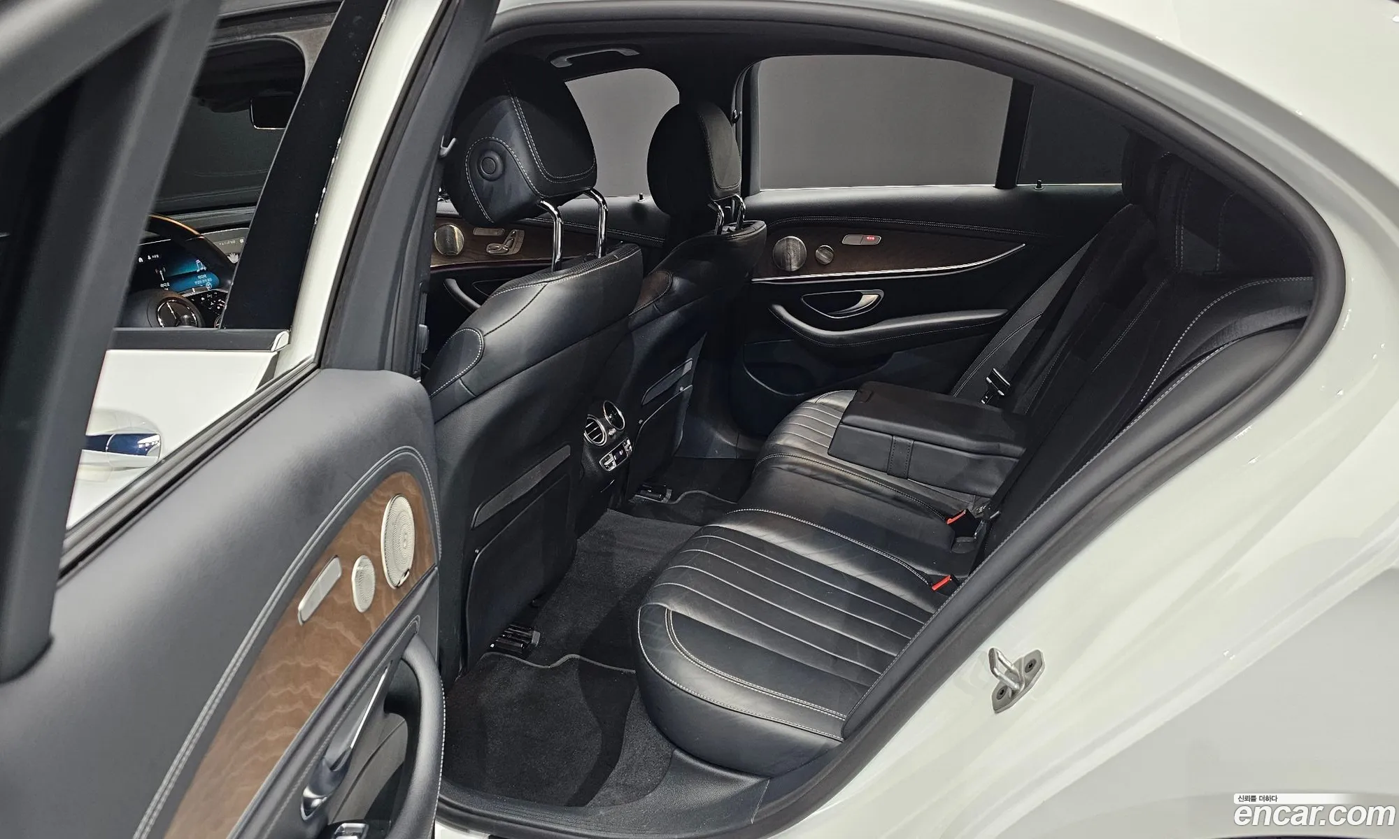 Mercedes-Benz E-Class W213 2022 — 2